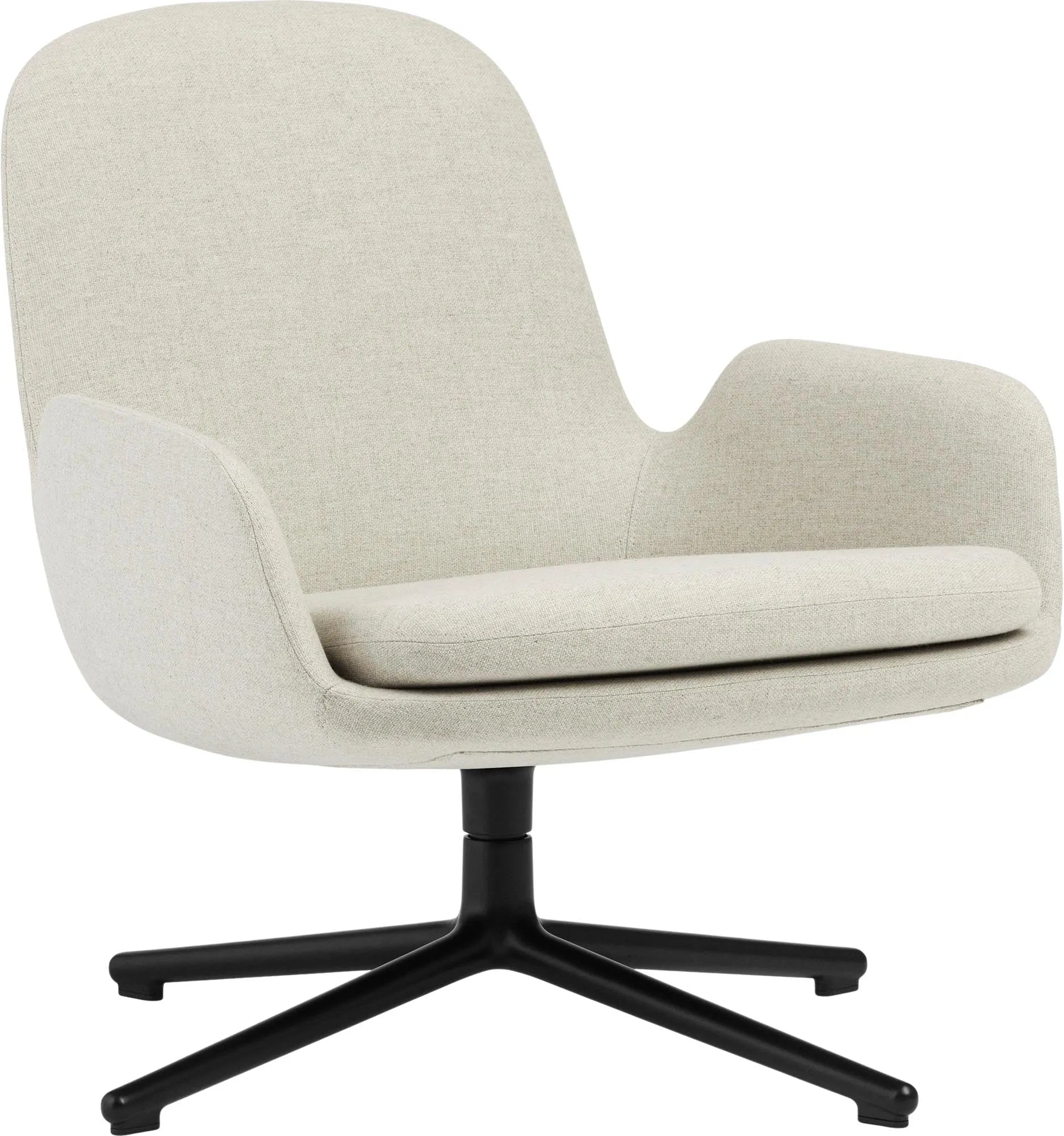 Der Era Lounge Sessel von Normann Copenhagen: Zeitloses, kurviges Design, hoher Komfort, individuell anpassbar mit vielfältigen Stoff- und Farboptionen.