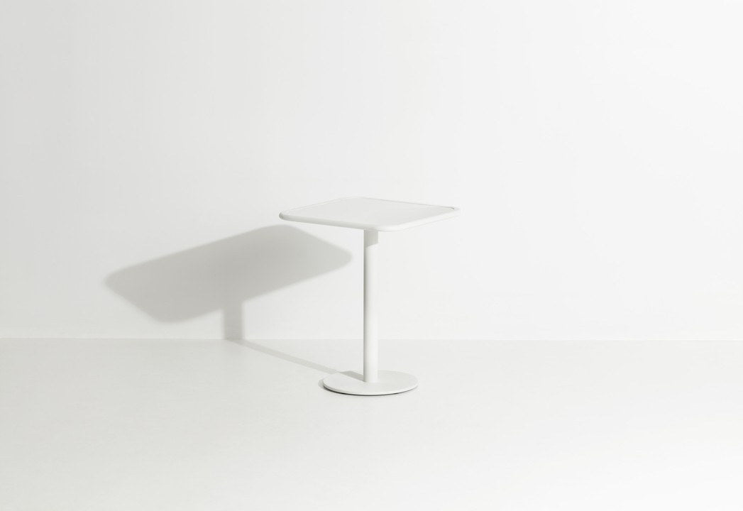 Week-End Dining Table in White präsentiert im Onlineshop von KAQTU Design AG. Gartentisch ist von Petite Friture