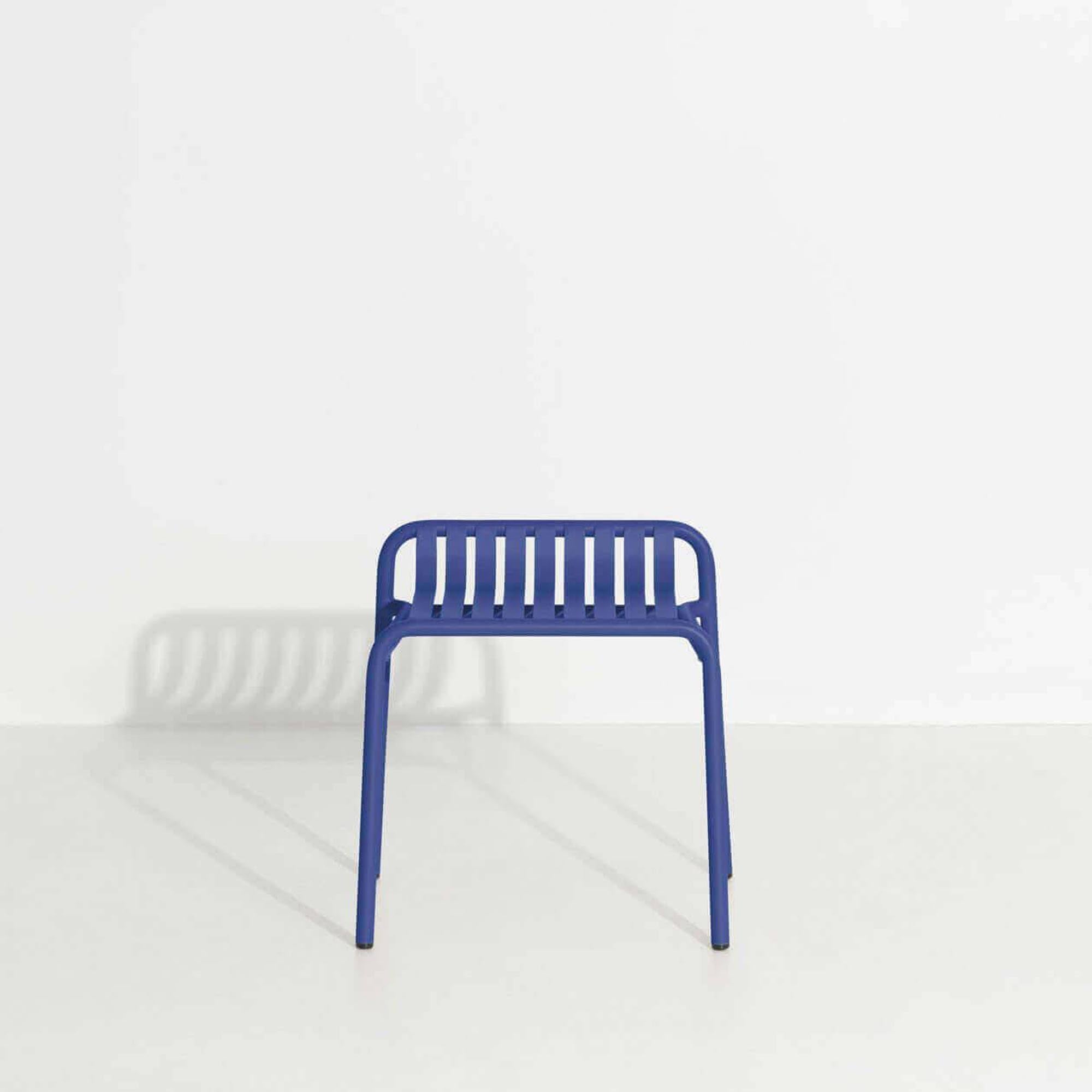 Stilvoller Week-End Hocker: Komfort und Design für Ihren Garten.