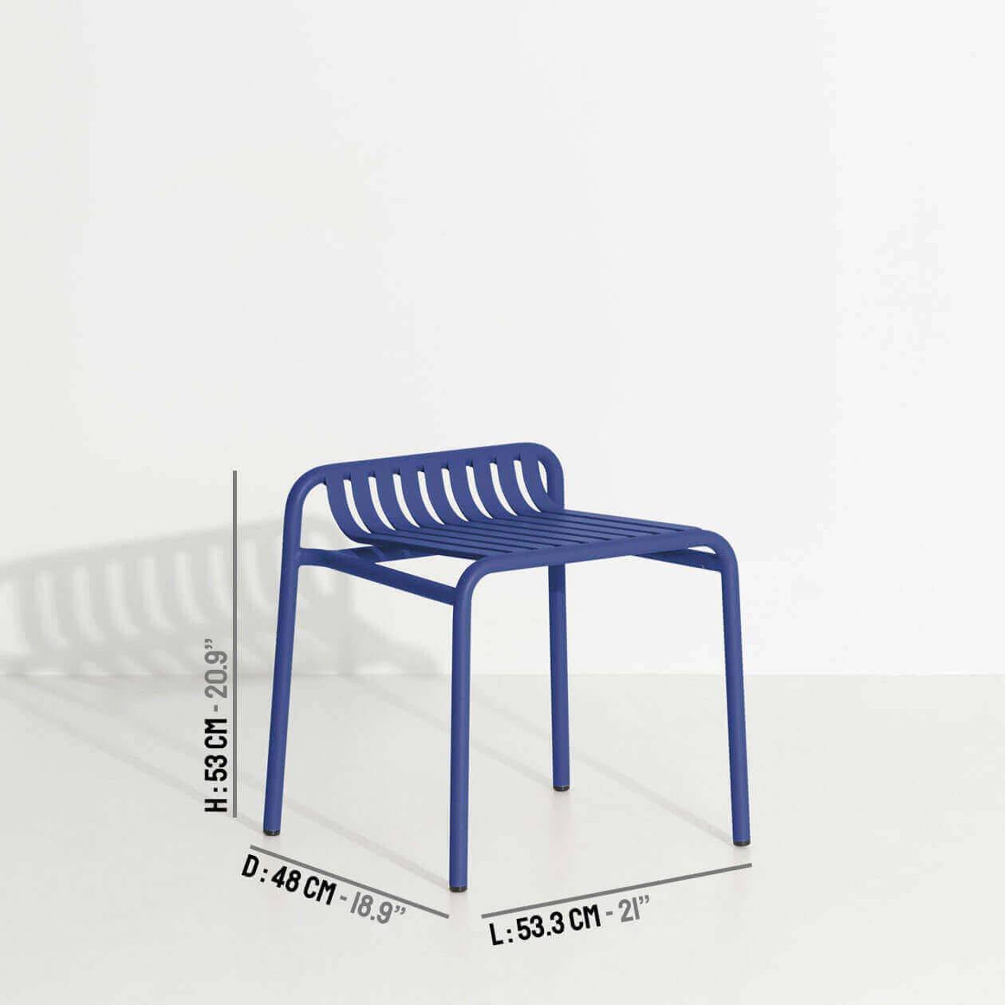 Week-End Gartenhocker: Modernes Design für stilvolle Außenbereiche.