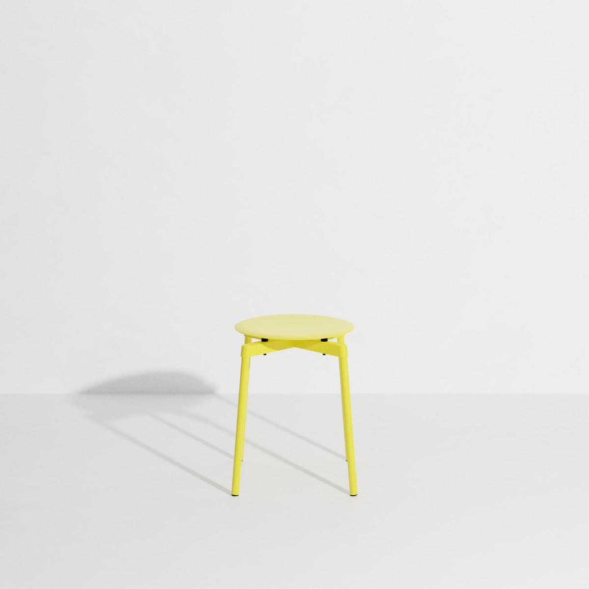 Fromme Barstuhl in Yellow präsentiert im Onlineshop von KAQTU Design AG. Hocker Outdoor ist von Petite Friture