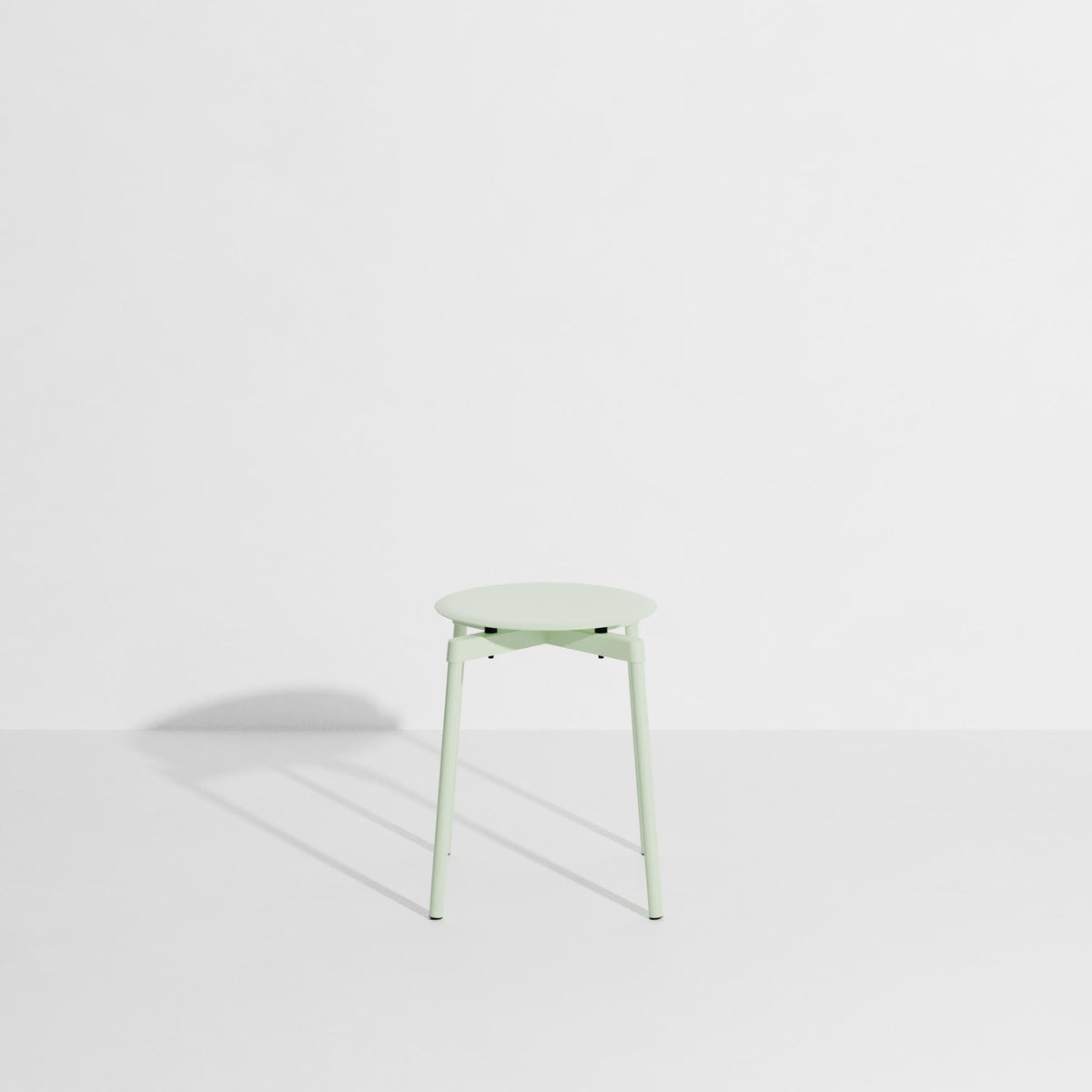 Fromme Barstuhl in Pastel Green präsentiert im Onlineshop von KAQTU Design AG. Hocker Outdoor ist von Petite Friture