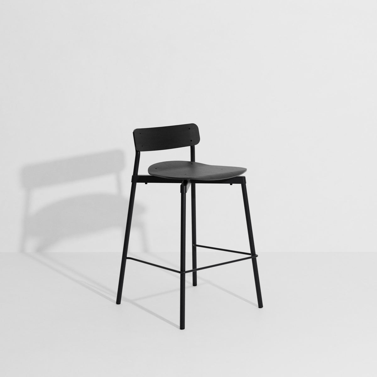 Fromme Wood Stuhl in Black präsentiert im Onlineshop von KAQTU Design AG. Gartenstuhl ist von Petite Friture