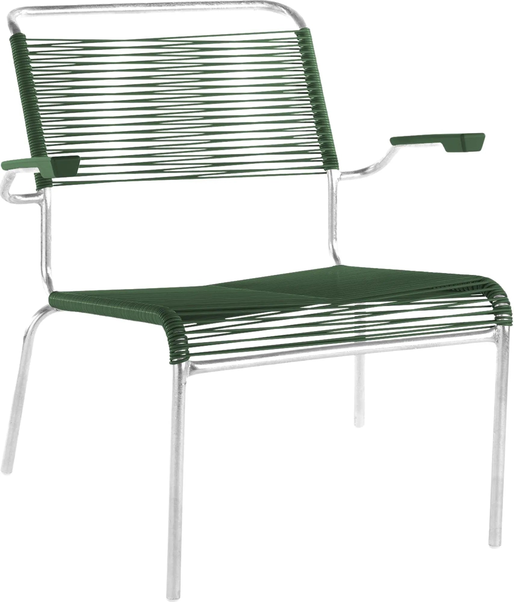 Säntis Lounger: Eleganter Komfort im Spaghetti-Design von Schaffner.