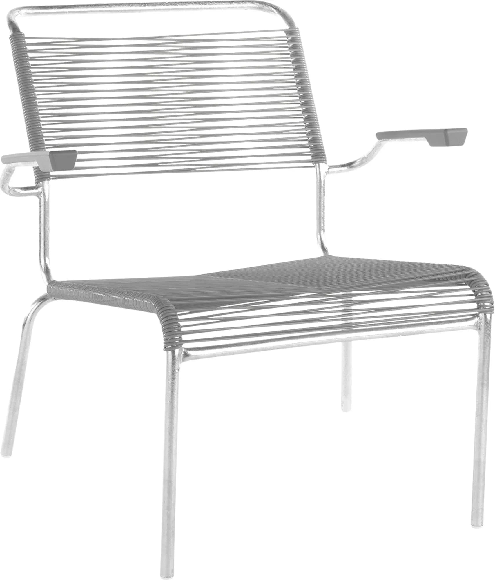 Säntis Lounger: Eleganter Komfort im Spaghetti-Design von Schaffner.