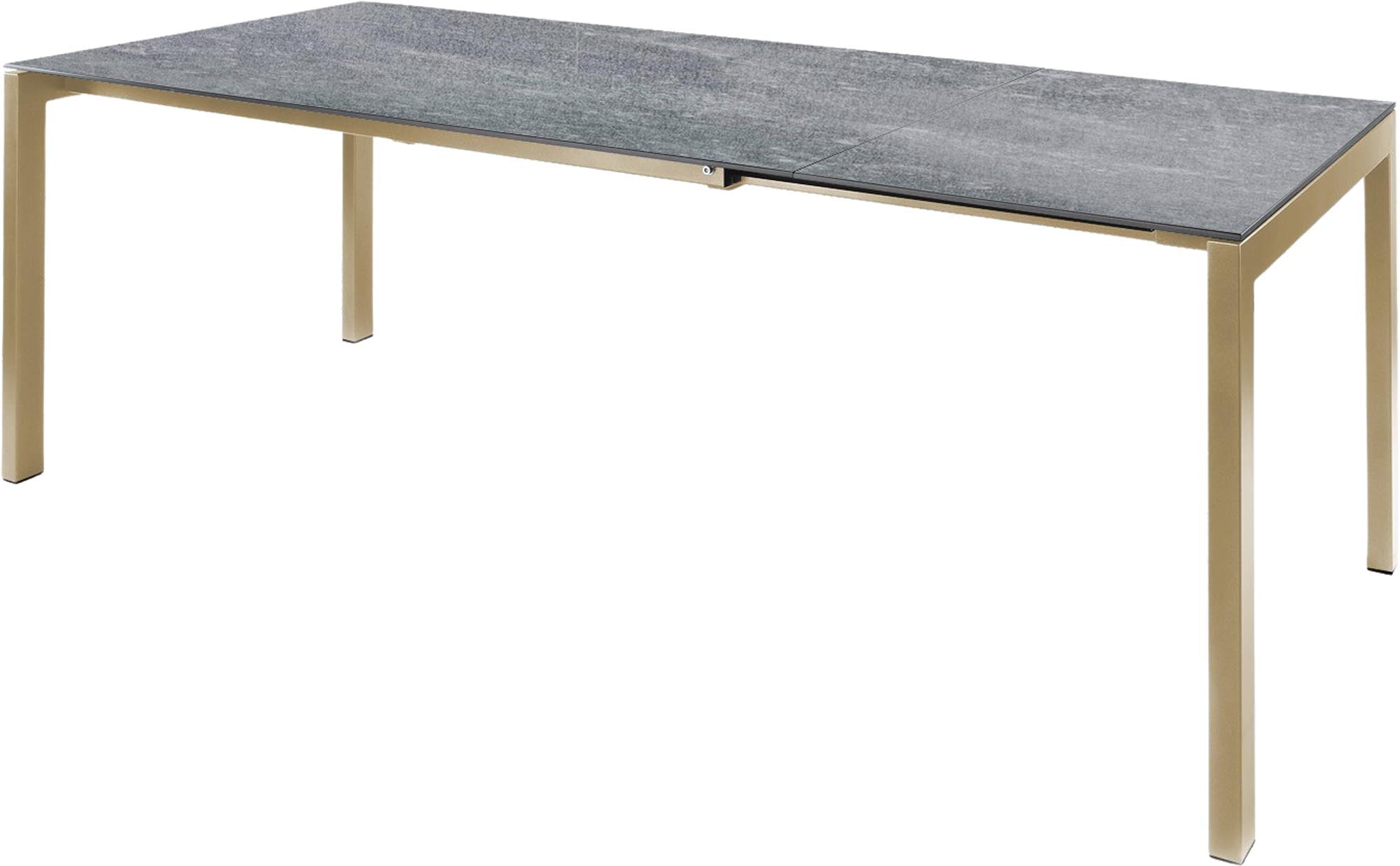 Luzern Glasfaser-Gartentisch 160/220x90 ausziehbar in Beton präsentiert im Onlineshop von KAQTU Design AG. Gartentisch ist von Schaffner