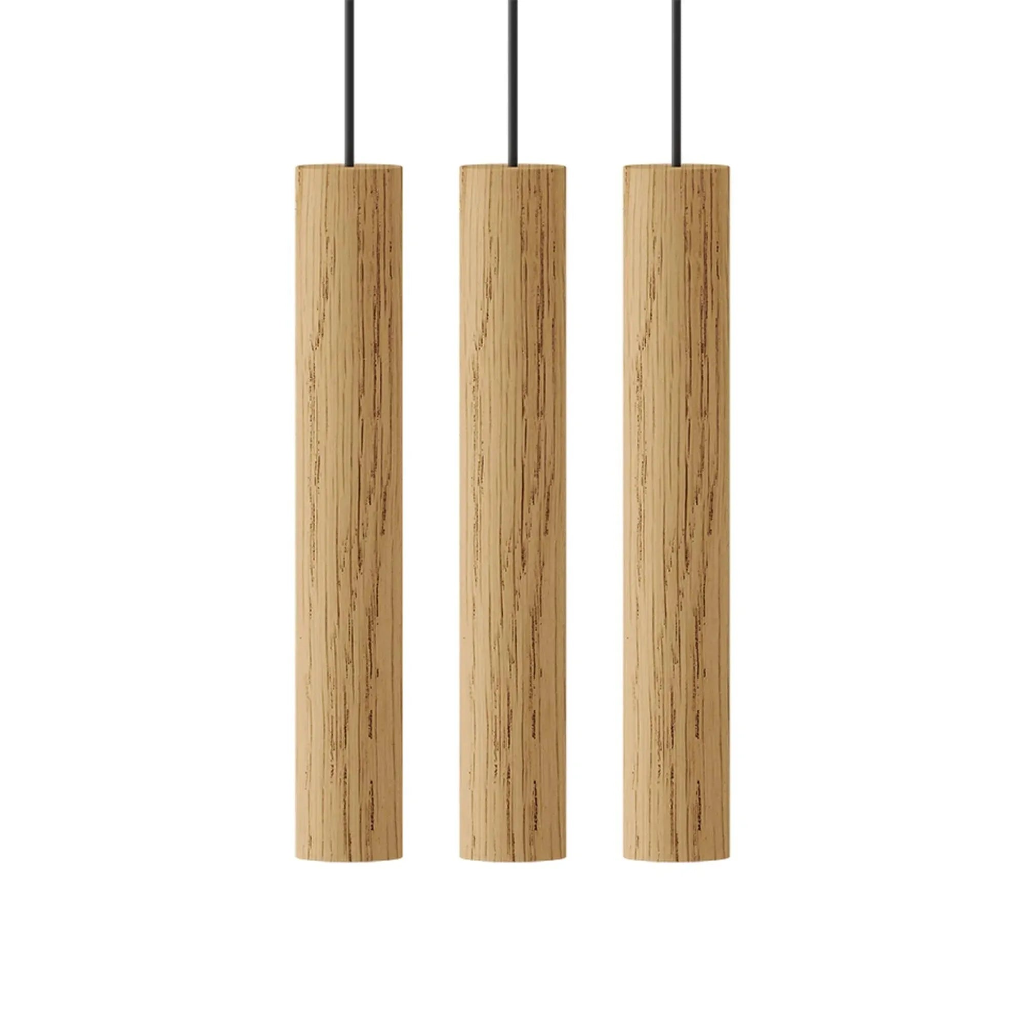 Stilvolle Umage Chimes Trio Lampenschirme aus natürlichem Eichenholz.