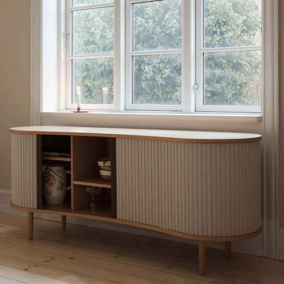 Audacious | Sideboard in White Sands präsentiert im Onlineshop von KAQTU Design AG. Sideboard ist von Umage