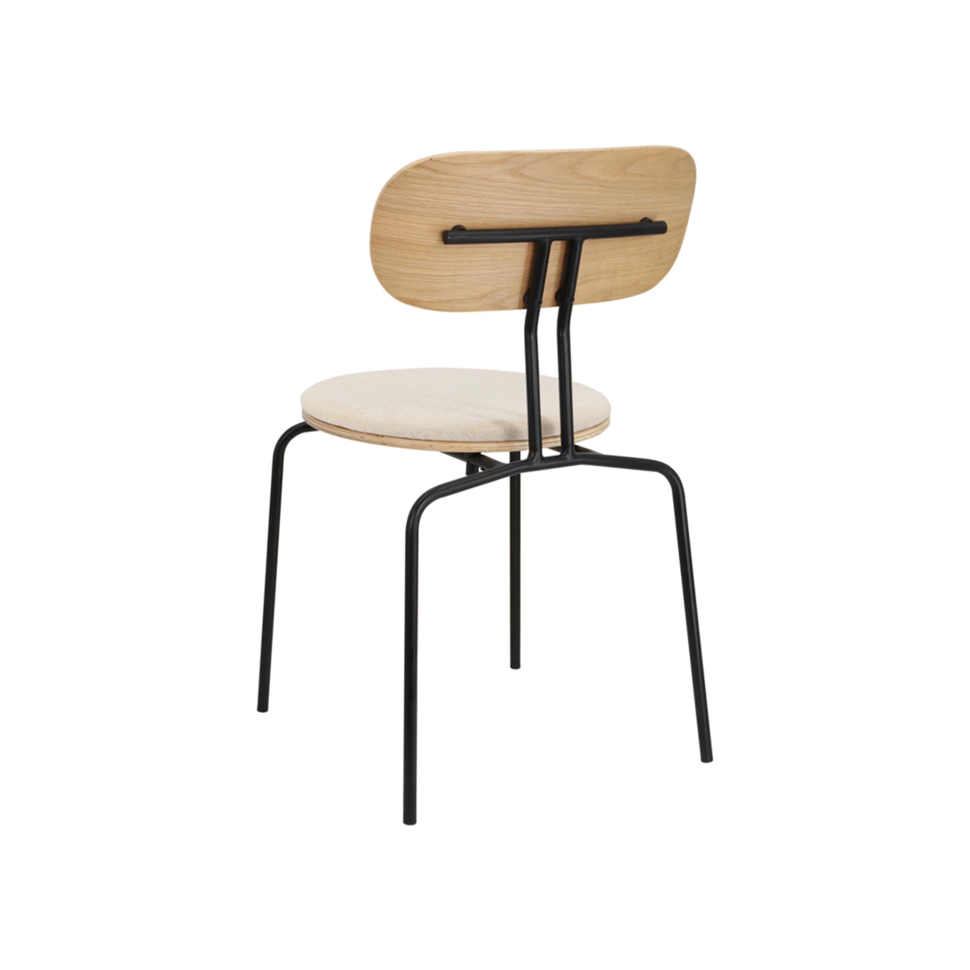 Curious Stuhl von Umage: Komfort trifft auf skandinavisches Design.