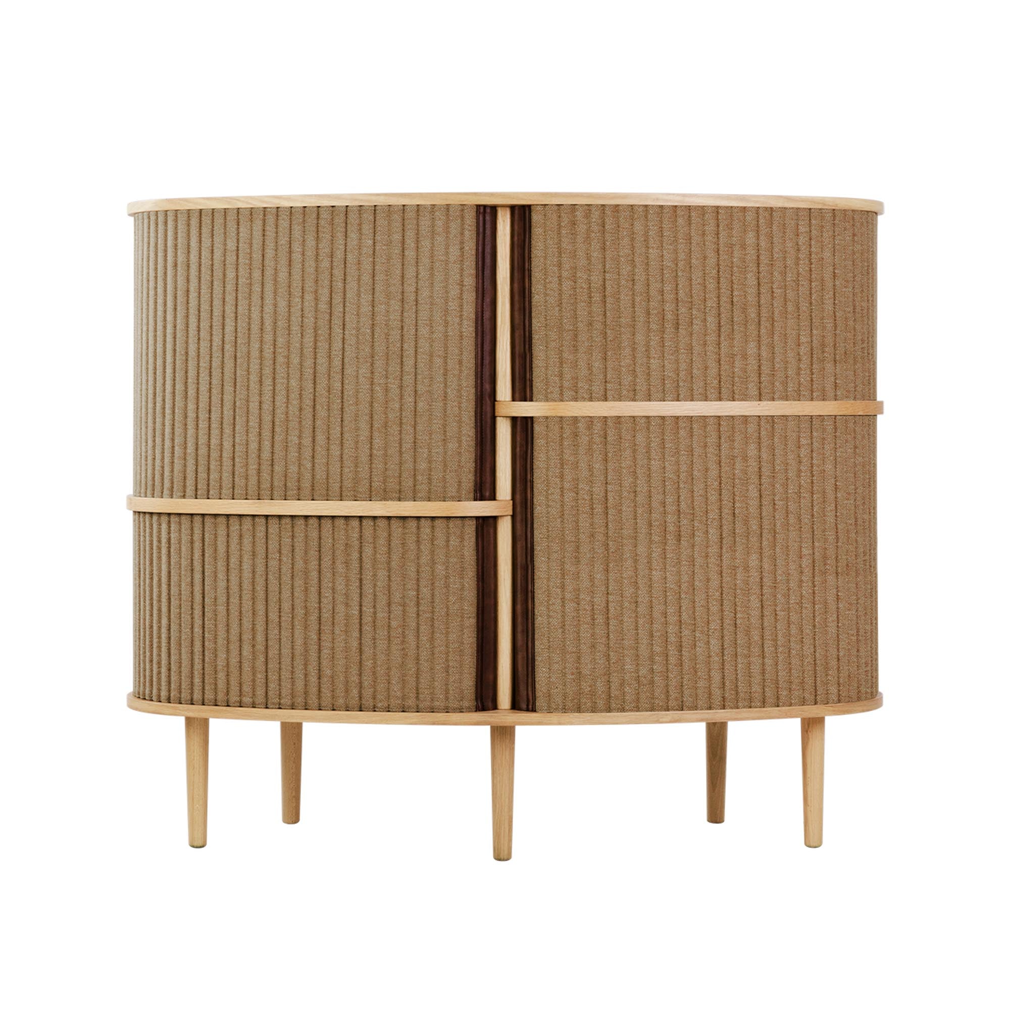 Audacious Highboard  in Sugar Brown präsentiert im Onlineshop von KAQTU Design AG. High-Sideboard ist von Umage