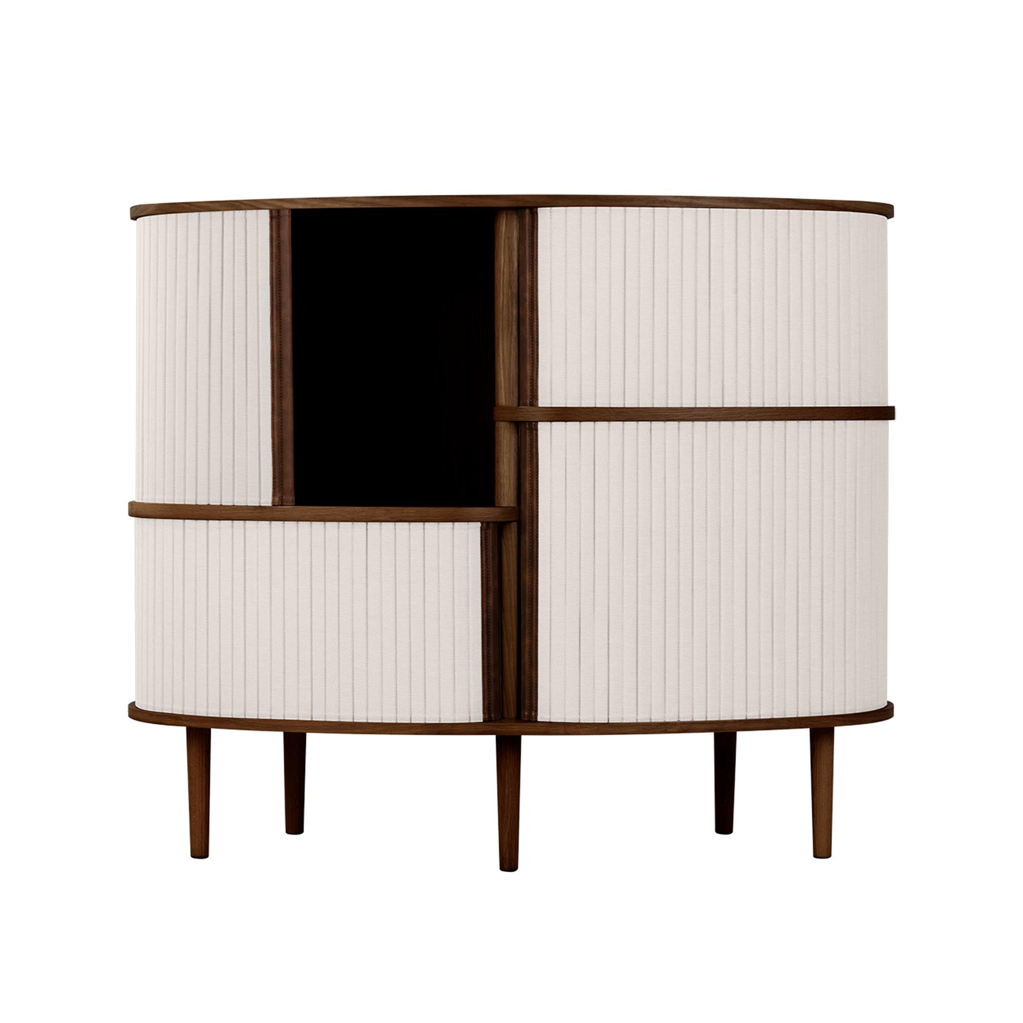 Audacious Highboard  in Sugar Brown präsentiert im Onlineshop von KAQTU Design AG. High-Sideboard ist von Umage