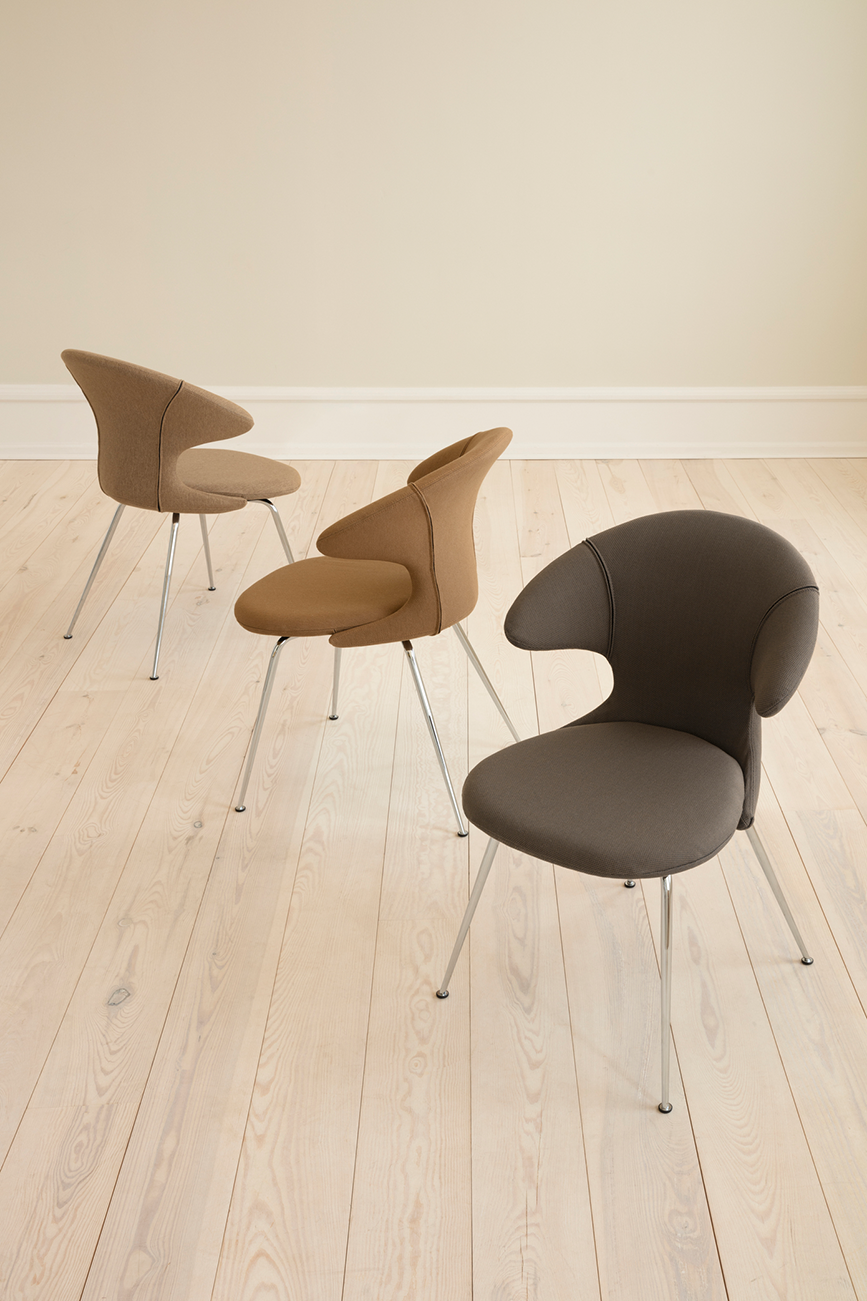 Time Flies Stuhl in Caramel präsentiert im Onlineshop von KAQTU Design AG. Stuhl mit Armlehne ist von Umage