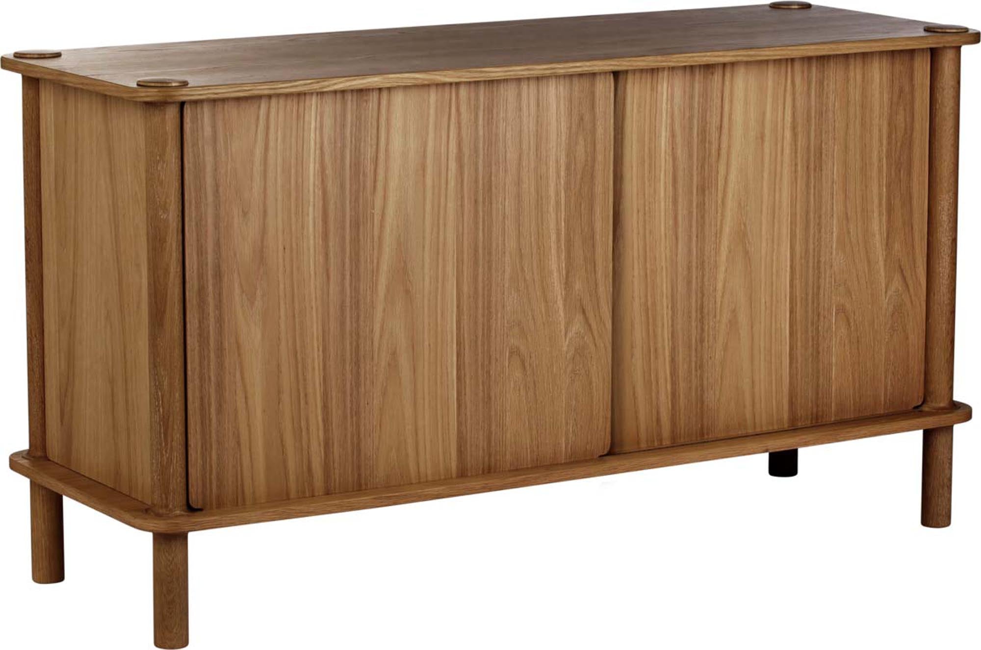 Italic Sideboard mit 2 Holztüren in Eiche präsentiert im Onlineshop von KAQTU Design AG. Sideboard ist von Umage