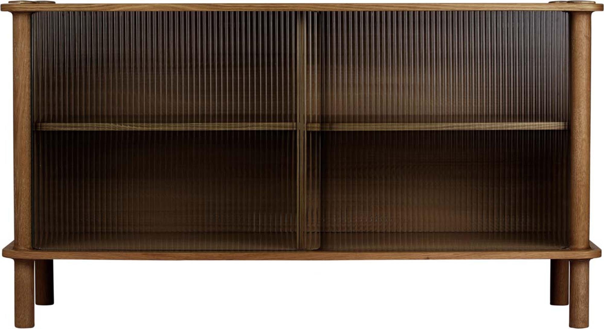 Italic Sideboard mit 2 Glastüren in Eiche präsentiert im Onlineshop von KAQTU Design AG. Sideboard ist von Umage