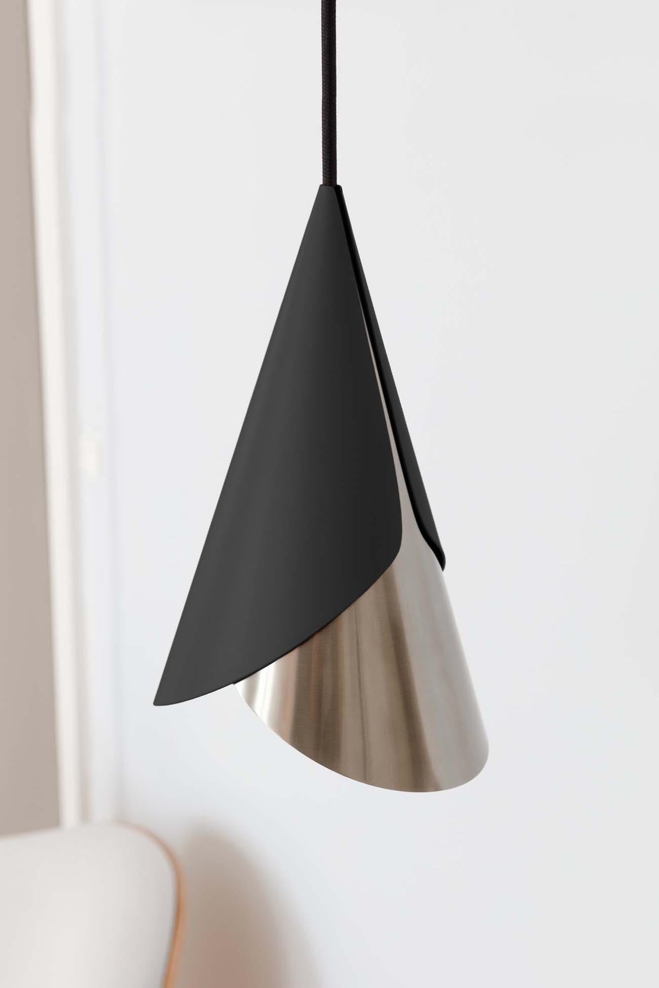 Cornet Lampenschirm: Vielseitiges Design in 16 modernen Farben.