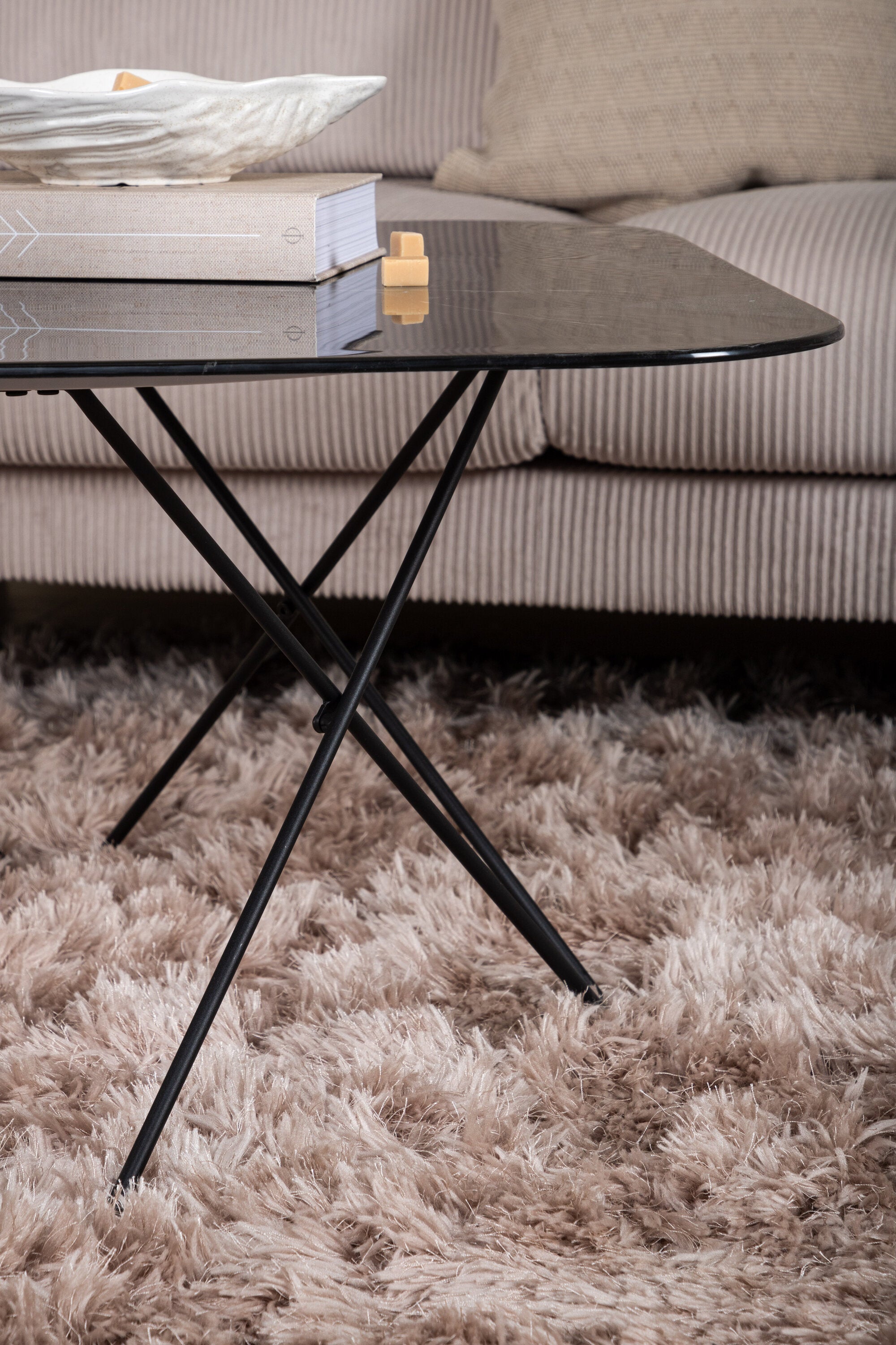 Tristar Beistelltisch in Schwarz präsentiert im Onlineshop von KAQTU Design AG. Beistelltisch ist von Venture Home