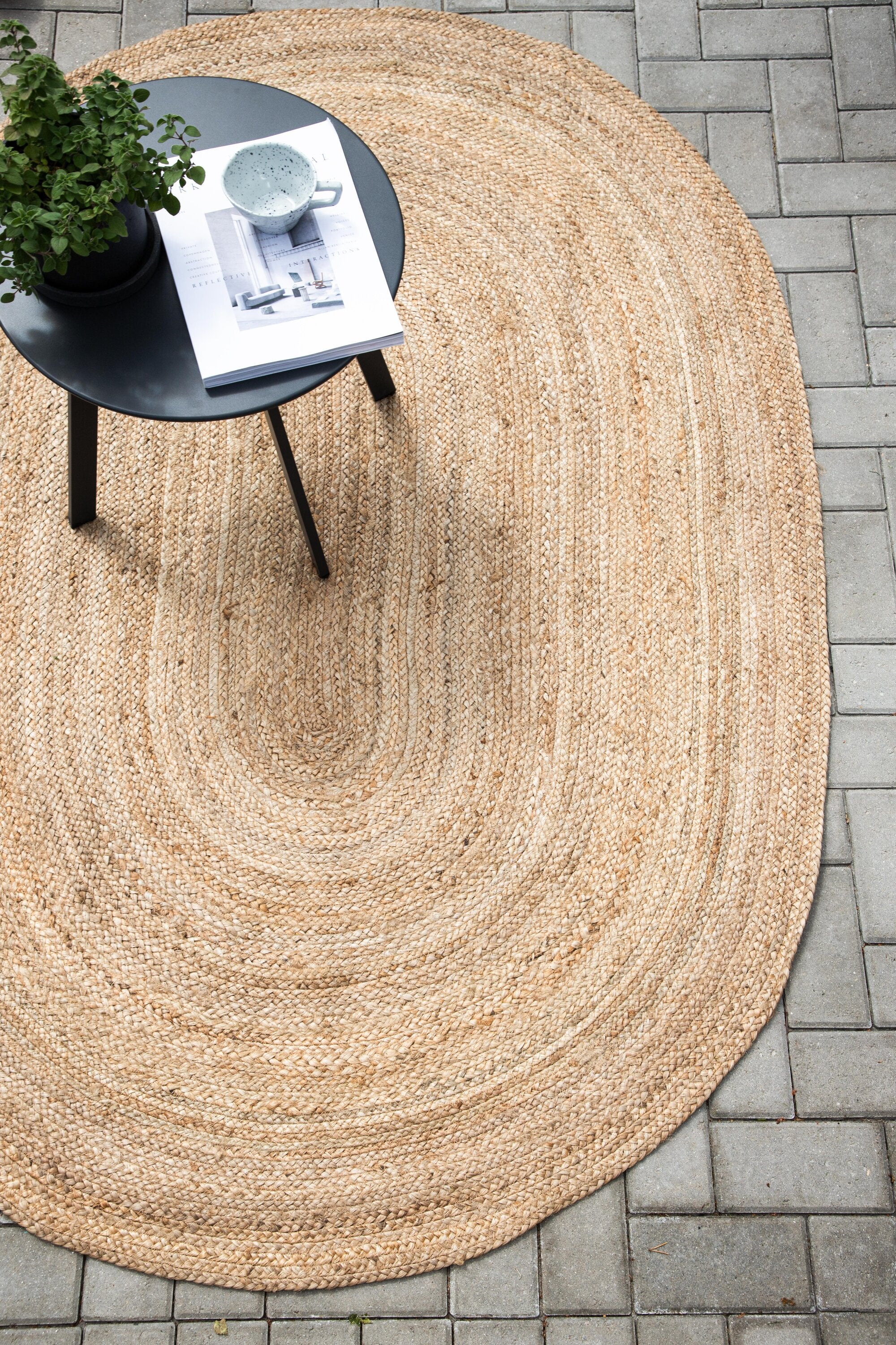 Oliver Teppich Oval in Natur präsentiert im Onlineshop von KAQTU Design AG. Teppich ist von Venture Home