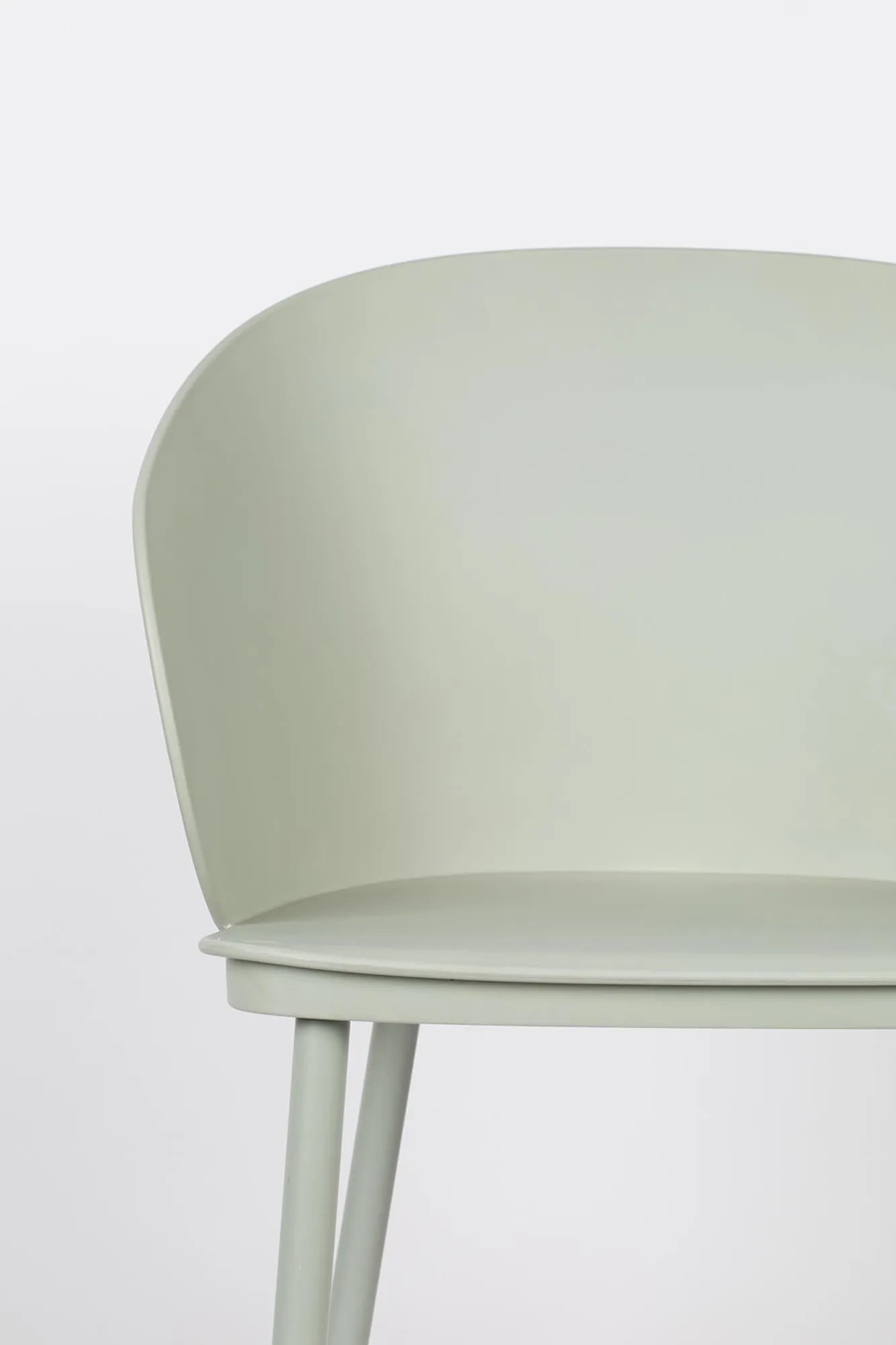 Stuhl GIGI: Modernes Design trifft auf bequemen Sitzkomfort.
