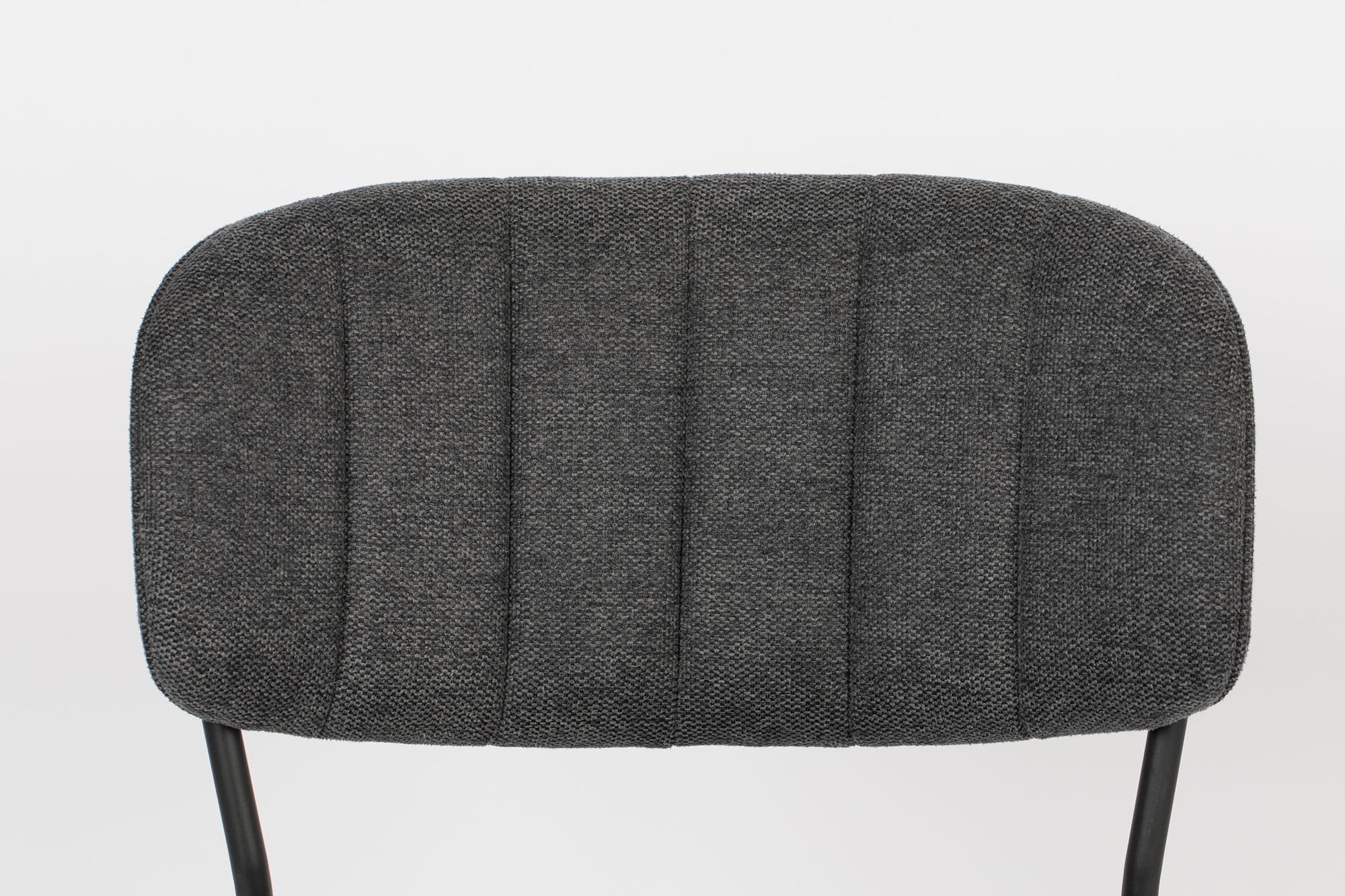 Stuhl Jolien V1: Komfortabel gepolstert, perfekt für modernes Wohnen.