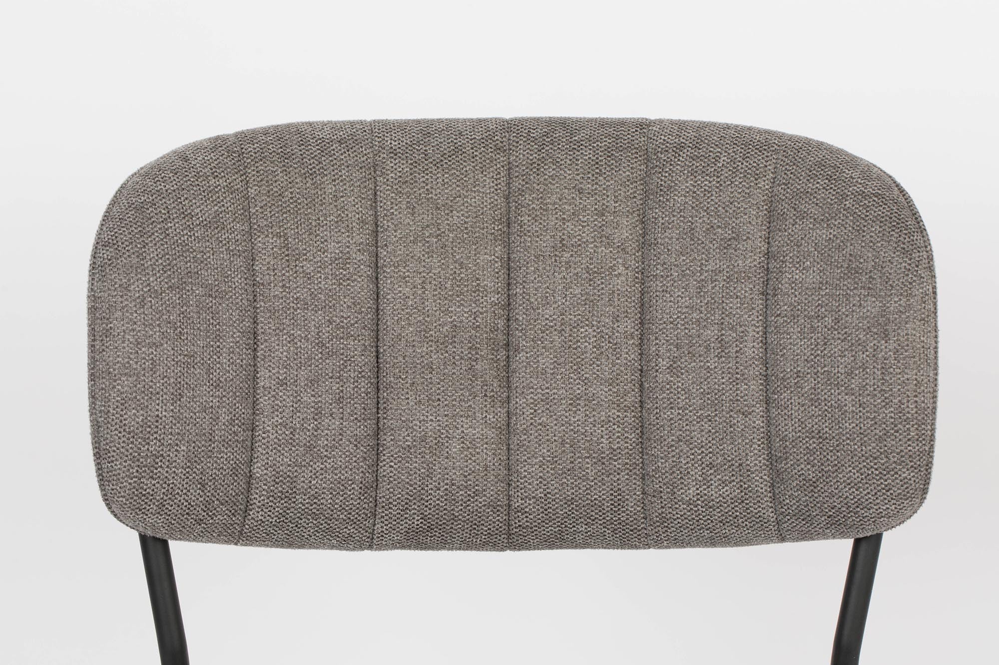Stuhl Jolien V1: Luxuriös gepolstert für zeitgemäßes Wohnen.