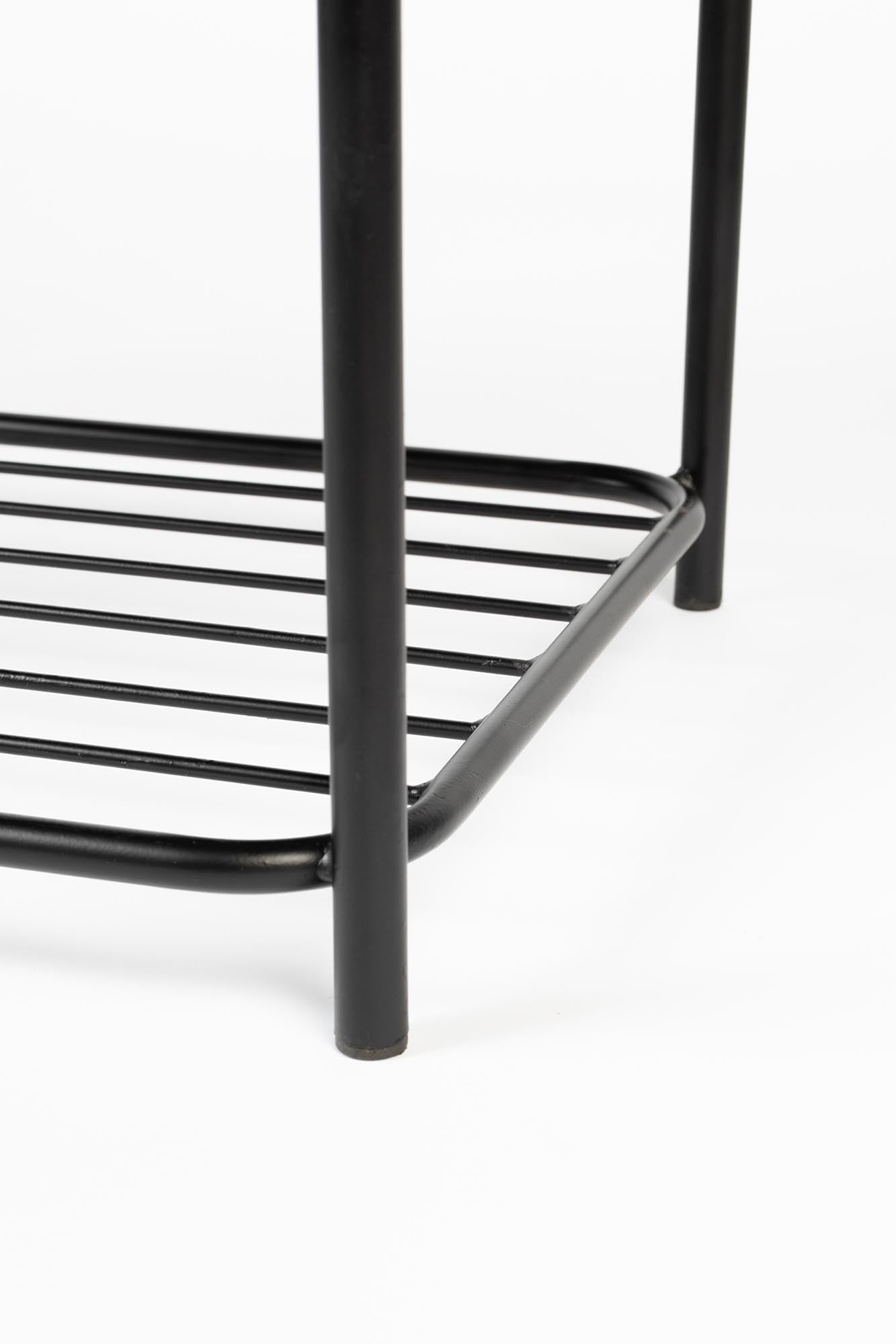 Elegante Bank MILOU: zeitloses Design, massives Holz, vielseitig, ideal für gesellige Runden und stilvolle Räume.