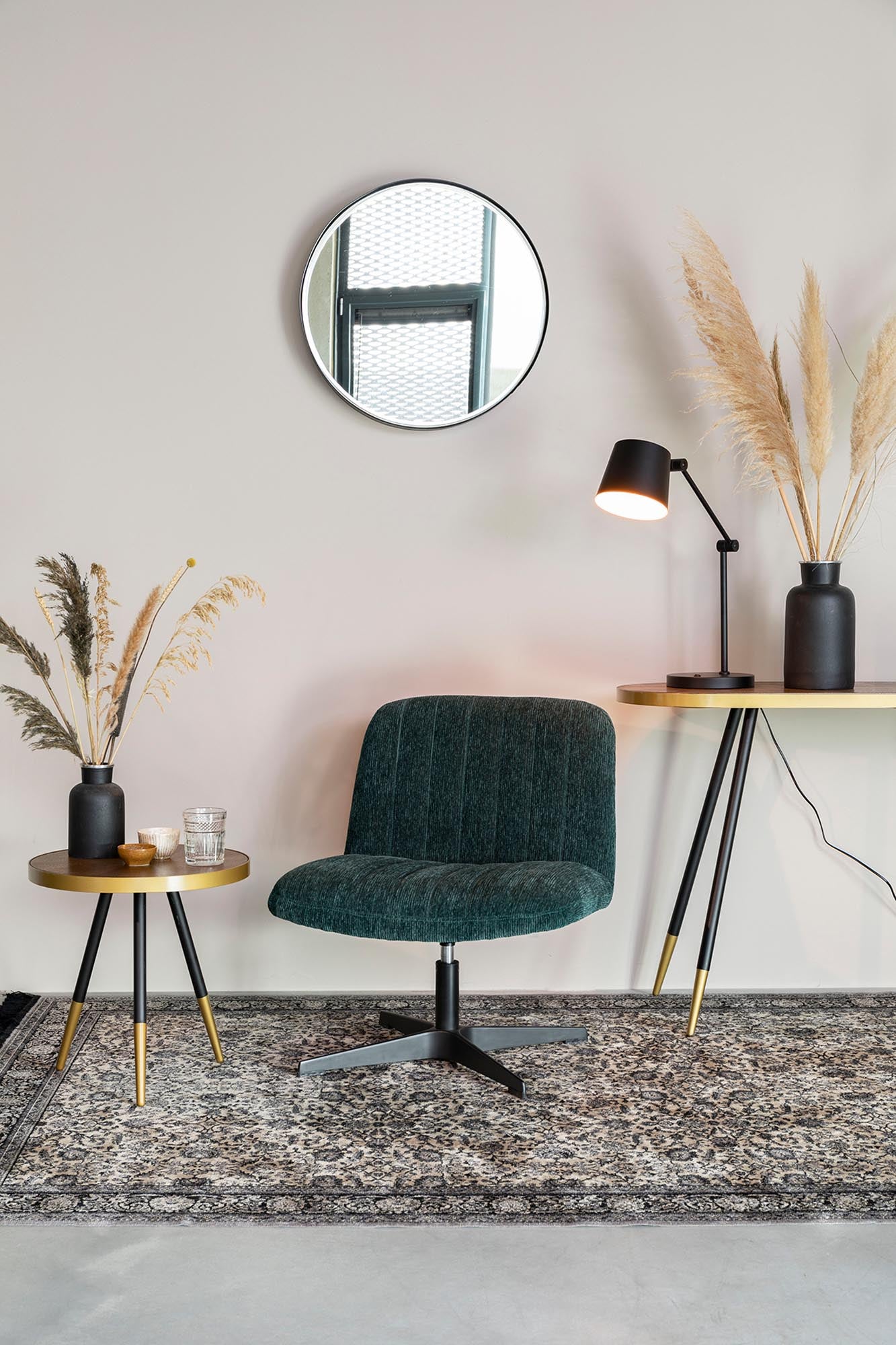 Eleganter Konsolentisch DENISE: Kompakt, vielseitig, aus hochwertigem Holz und Metall. Ideal für Flur, Wohnzimmer, Home Office.