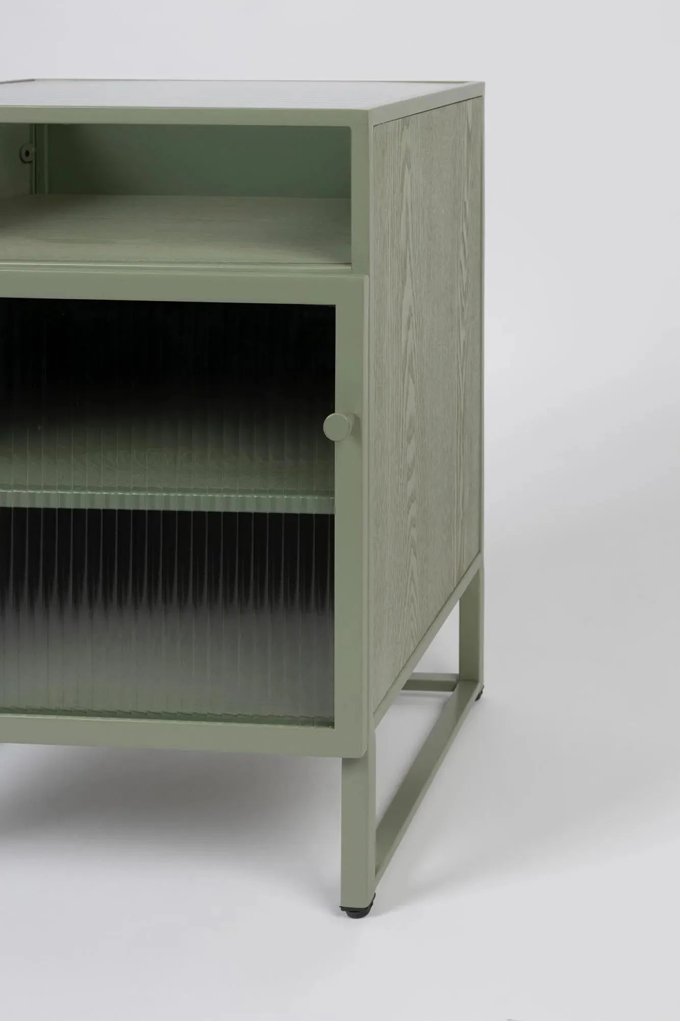 Cabinet Herbe Small in Grün präsentiert im Onlineshop von KAQTU Design AG. Cabinet ist von White Label Living