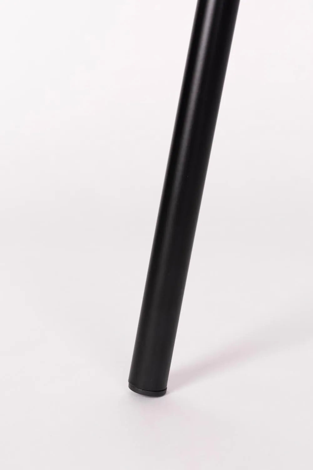 Eleganter Tjarda Stuhl Taupe: Perfekte Ergänzung für Ihr Zuhause.