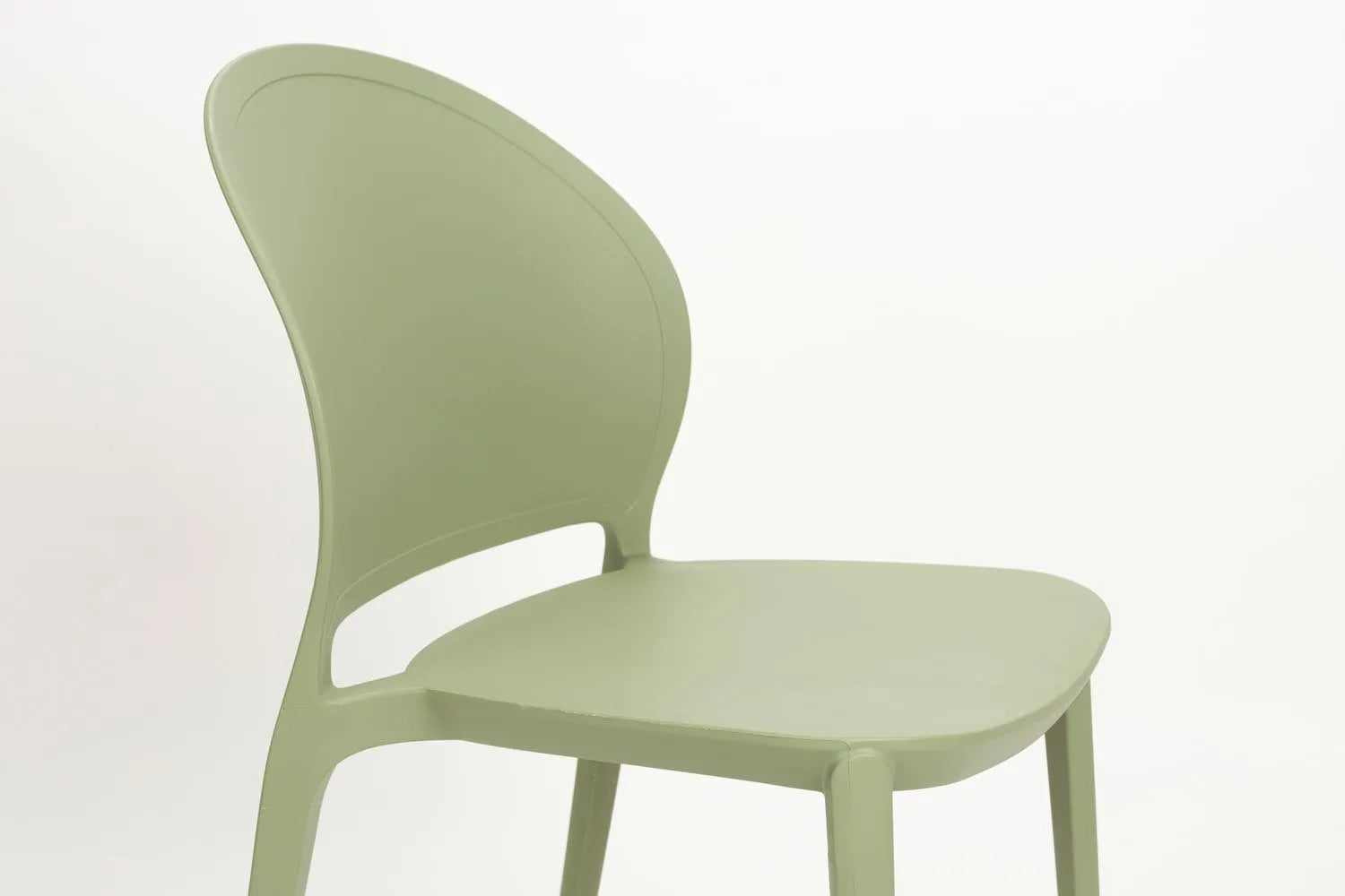 Outdoor-Stuhl Sjoerd Grün in Green präsentiert im Onlineshop von KAQTU Design AG. Stuhl ist von White Label Living