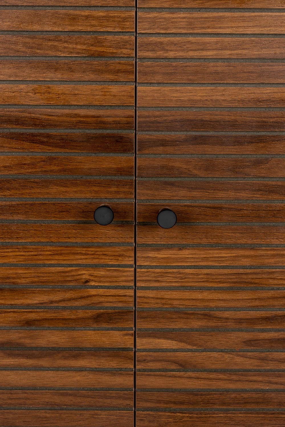 Schrankstreifen in Brown präsentiert im Onlineshop von KAQTU Design AG. Cabinet ist von White Label Living