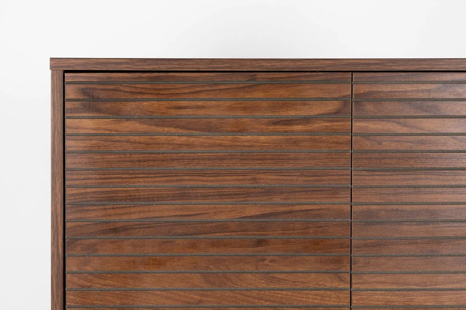 Schrankstreifen in Brown präsentiert im Onlineshop von KAQTU Design AG. Cabinet ist von White Label Living