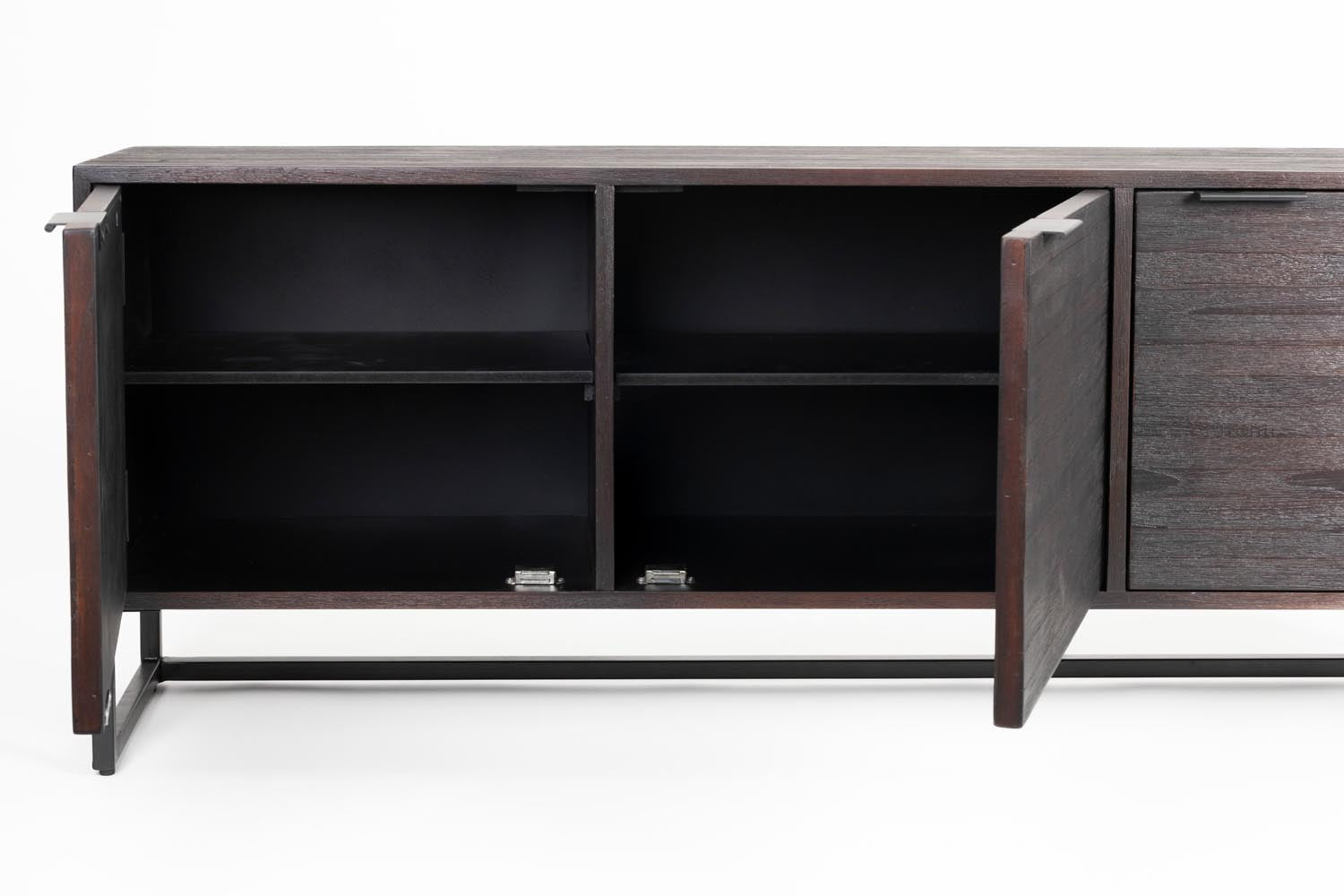 Sideboard Webster niedrig in Brown präsentiert im Onlineshop von KAQTU Design AG. Sideboard ist von White Label Living