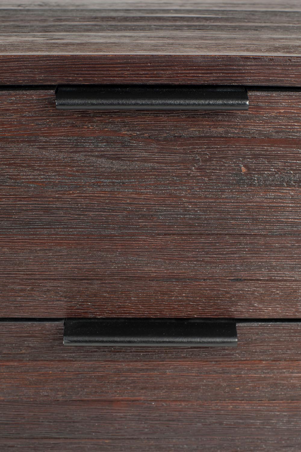 Webster Tisch: Teak & Metall, modern & funktional für jeden Raum.