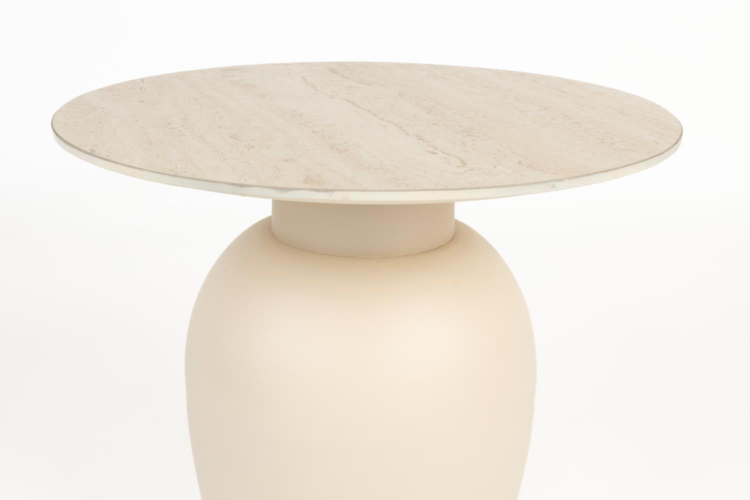 Karula Beistelltisch niedrig in Beige präsentiert im Onlineshop von KAQTU Design AG. Beistelltisch ist von White Label Living