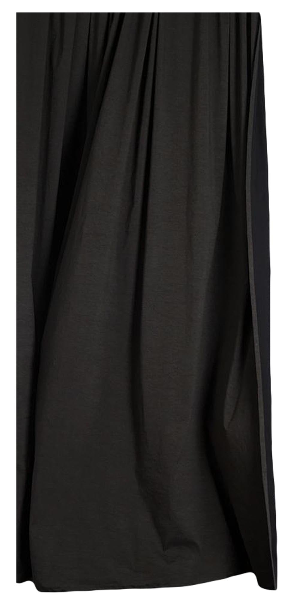Baumwollvorhang Belize in Petrol / Schwarz präsentiert im Onlineshop von KAQTU Design AG. Vorhang ist von ZigZagZurich