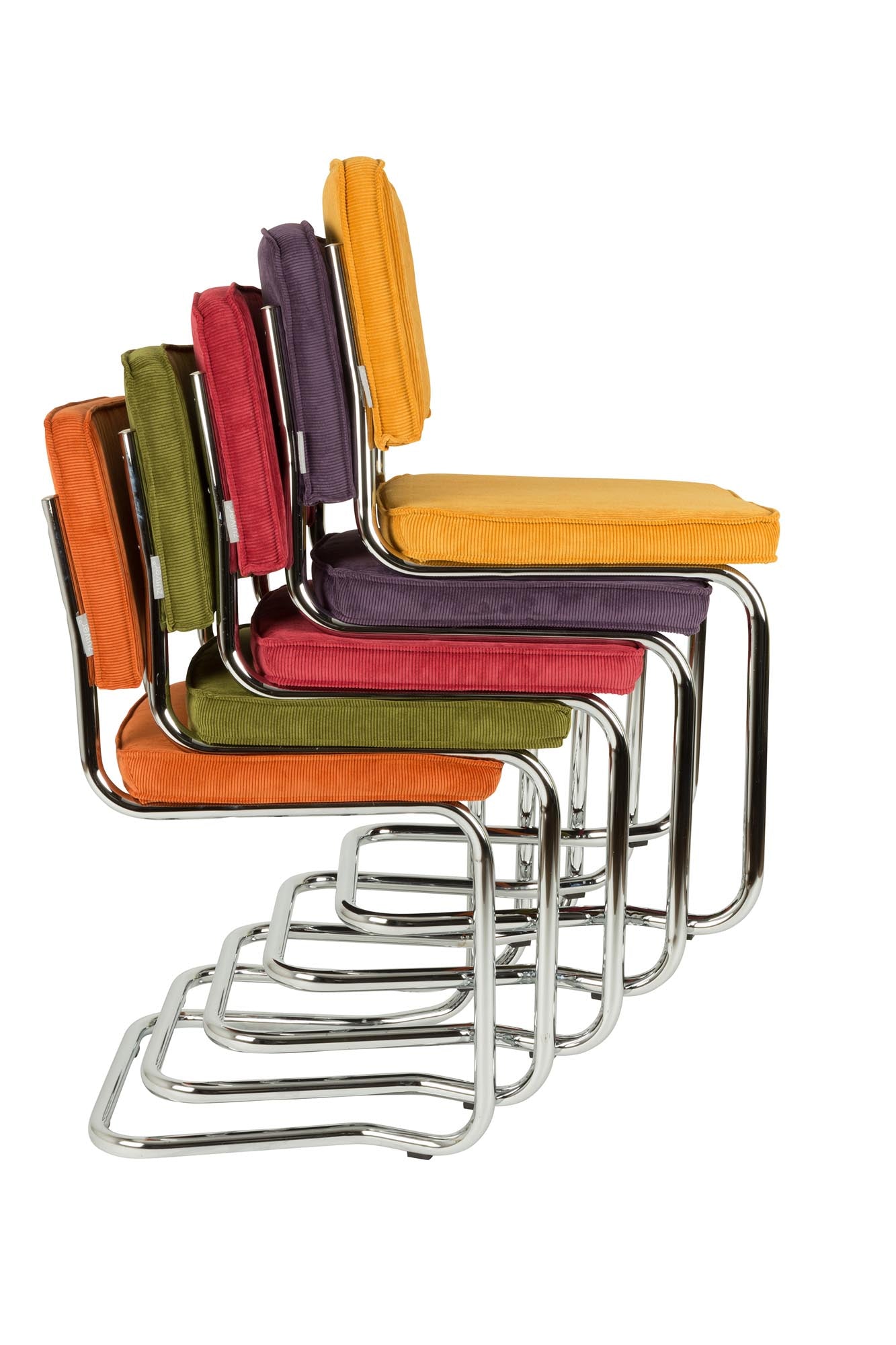 Zuiver Ridge Stuhl: Retro-Charme und moderner Komfort vereint.