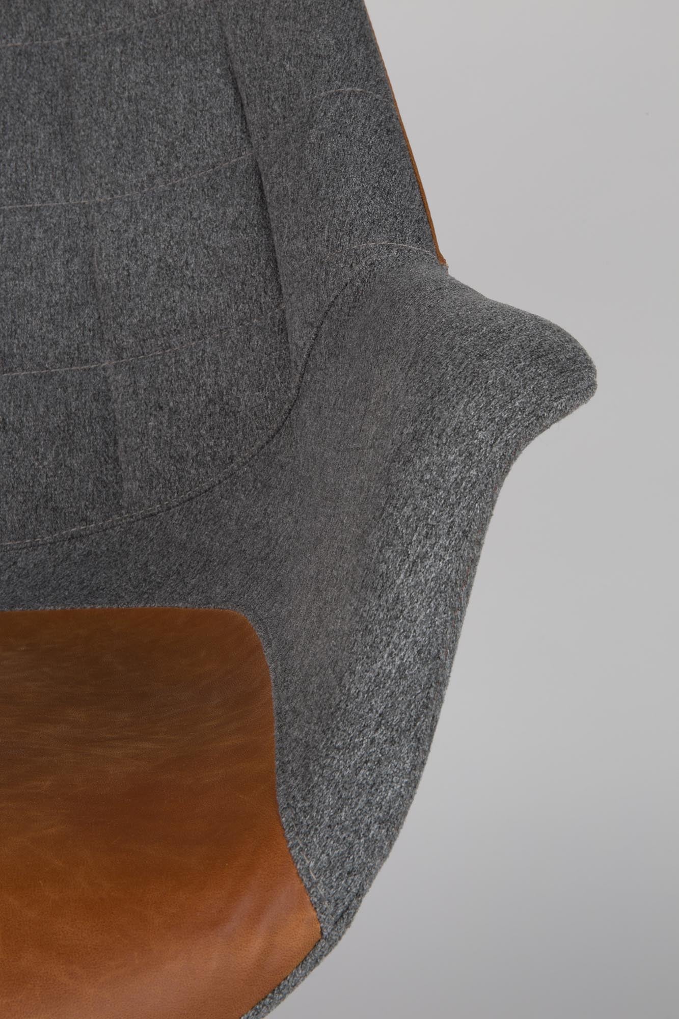 Stilvoller Zuiver Doulton Stuhl: Retro-Design trifft auf Komfort.