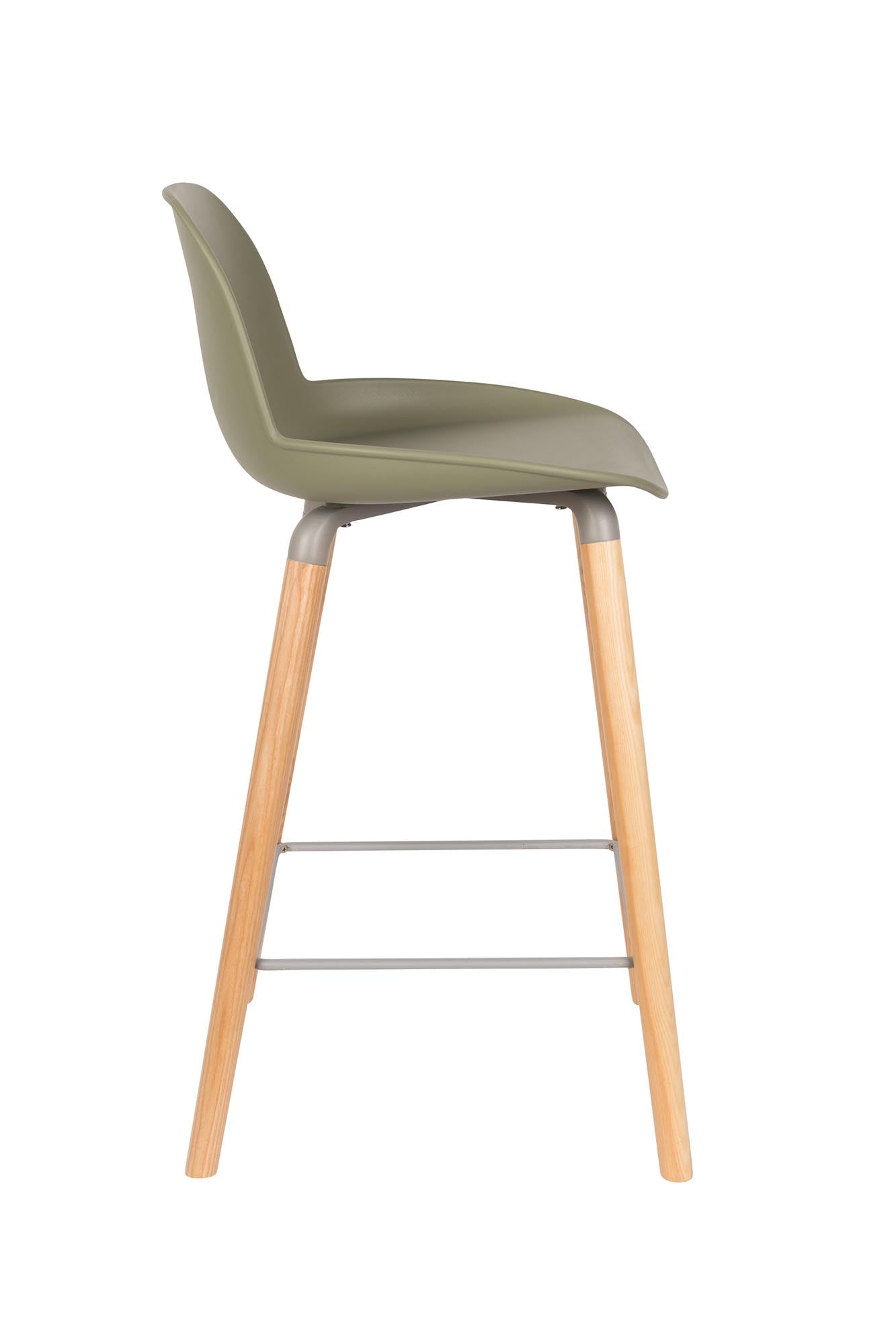 Der Albert Kuip Barstuhl von Zuiver vereint elegantes Design mit optimalem Komfort. Ideal für hohe Tische und stilvolle Akzente in jedem Raum.