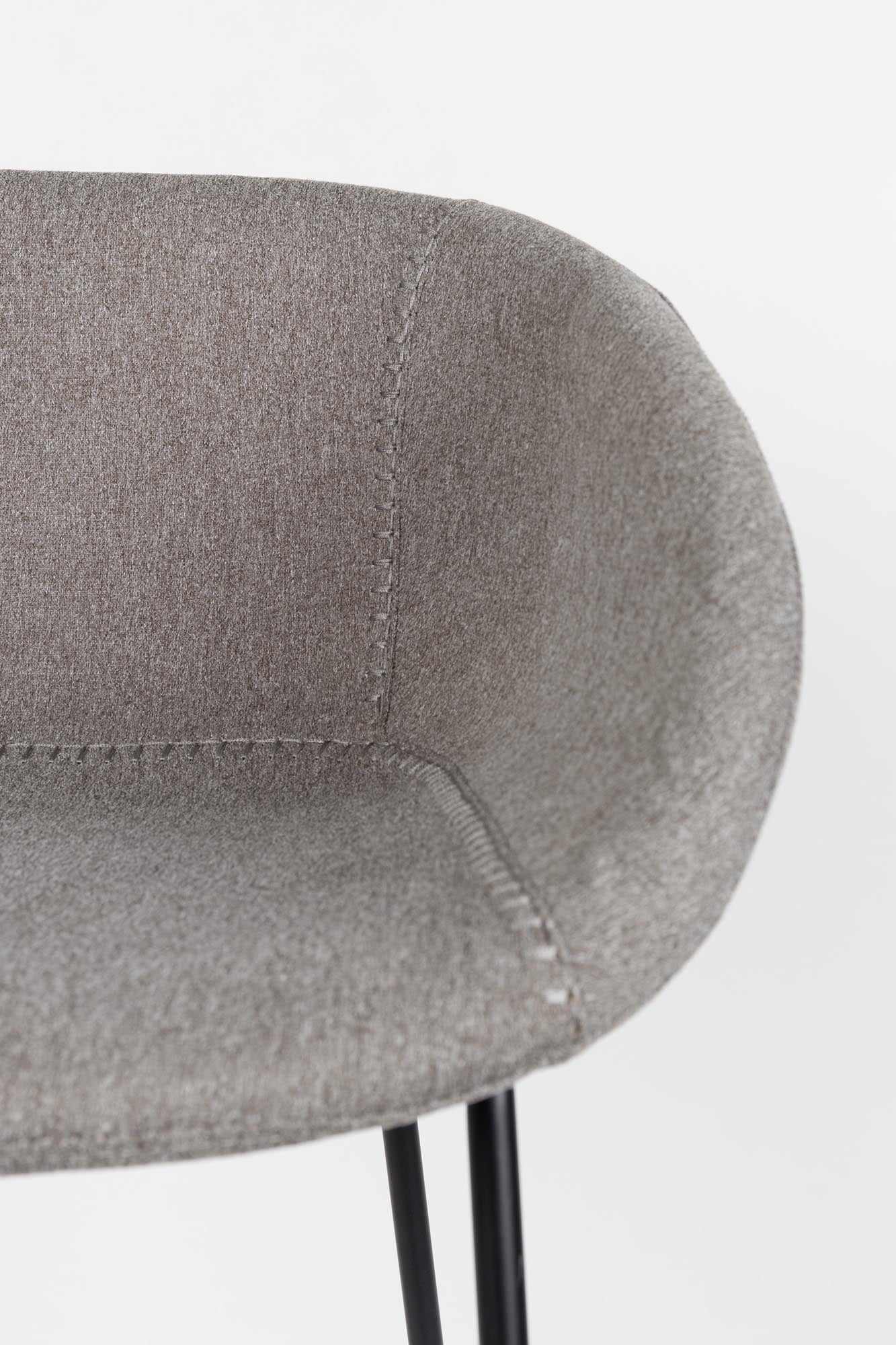 Eleganter Barstuhl Feston: Komfort und Stil für moderne Räume.