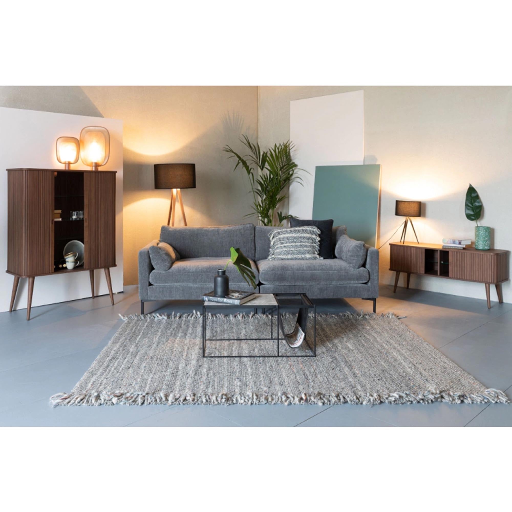 Erleben Sie das elegante 3-Sitzer Summer Sofa von Zuiver – perfekter Komfort und modernes Design für Ihr Zuhause.