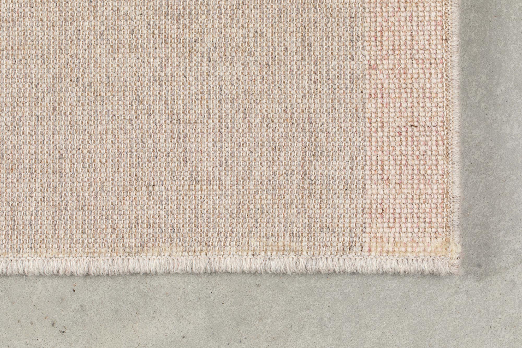 Entdecken Sie den Zuiver Dream Teppich – stilvolles Design und weiche Textur für ein gemütliches Zuhause.
