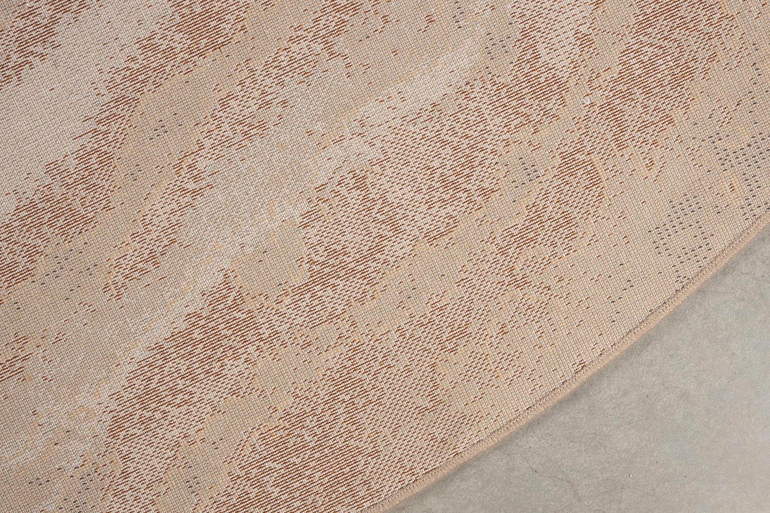 Teppich Solar in Grau/Terra präsentiert im Onlineshop von KAQTU Design AG. Teppich ist von Zuiver