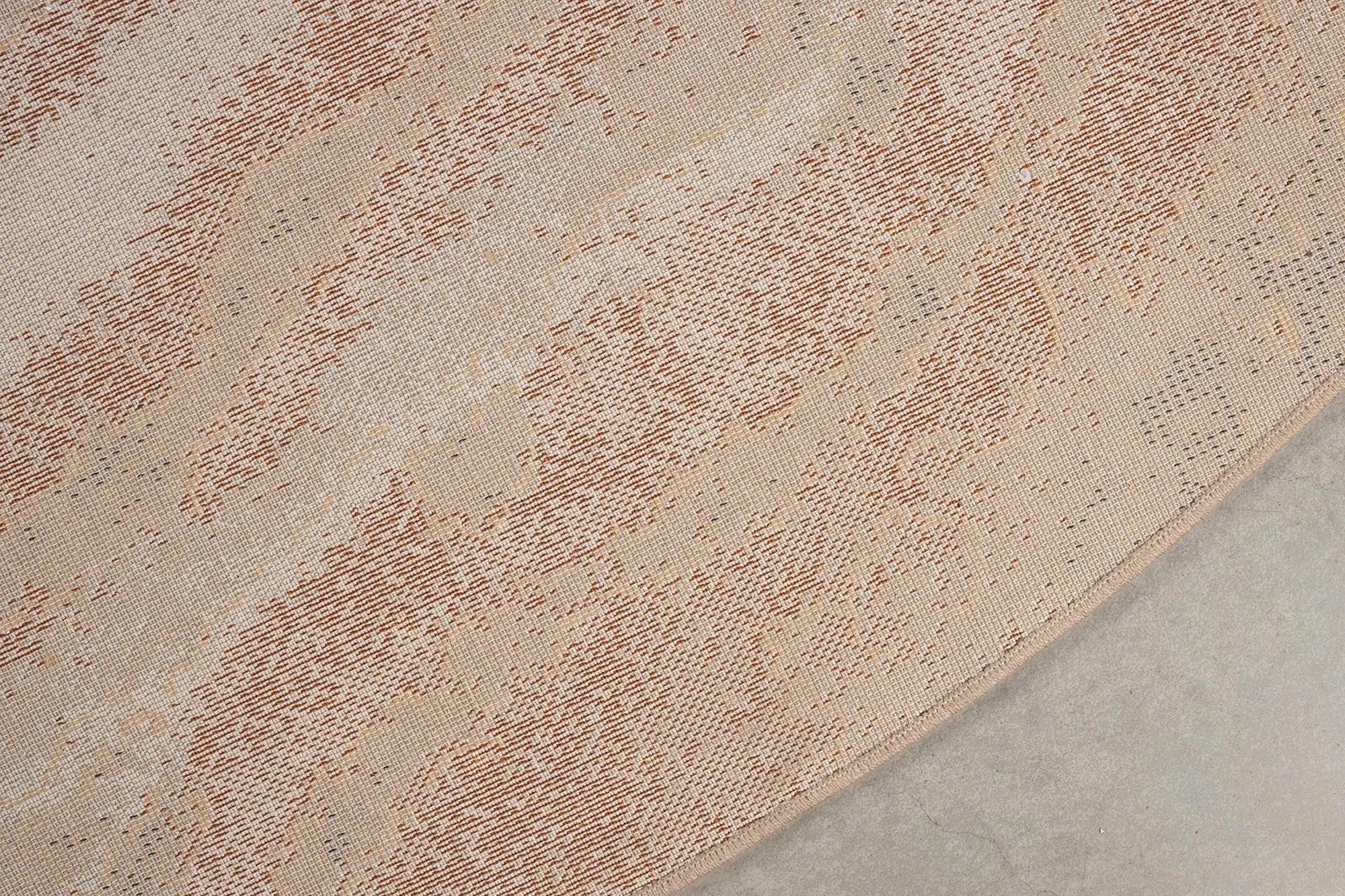 Teppich Solar in Grau/Terra präsentiert im Onlineshop von KAQTU Design AG. Teppich ist von Zuiver