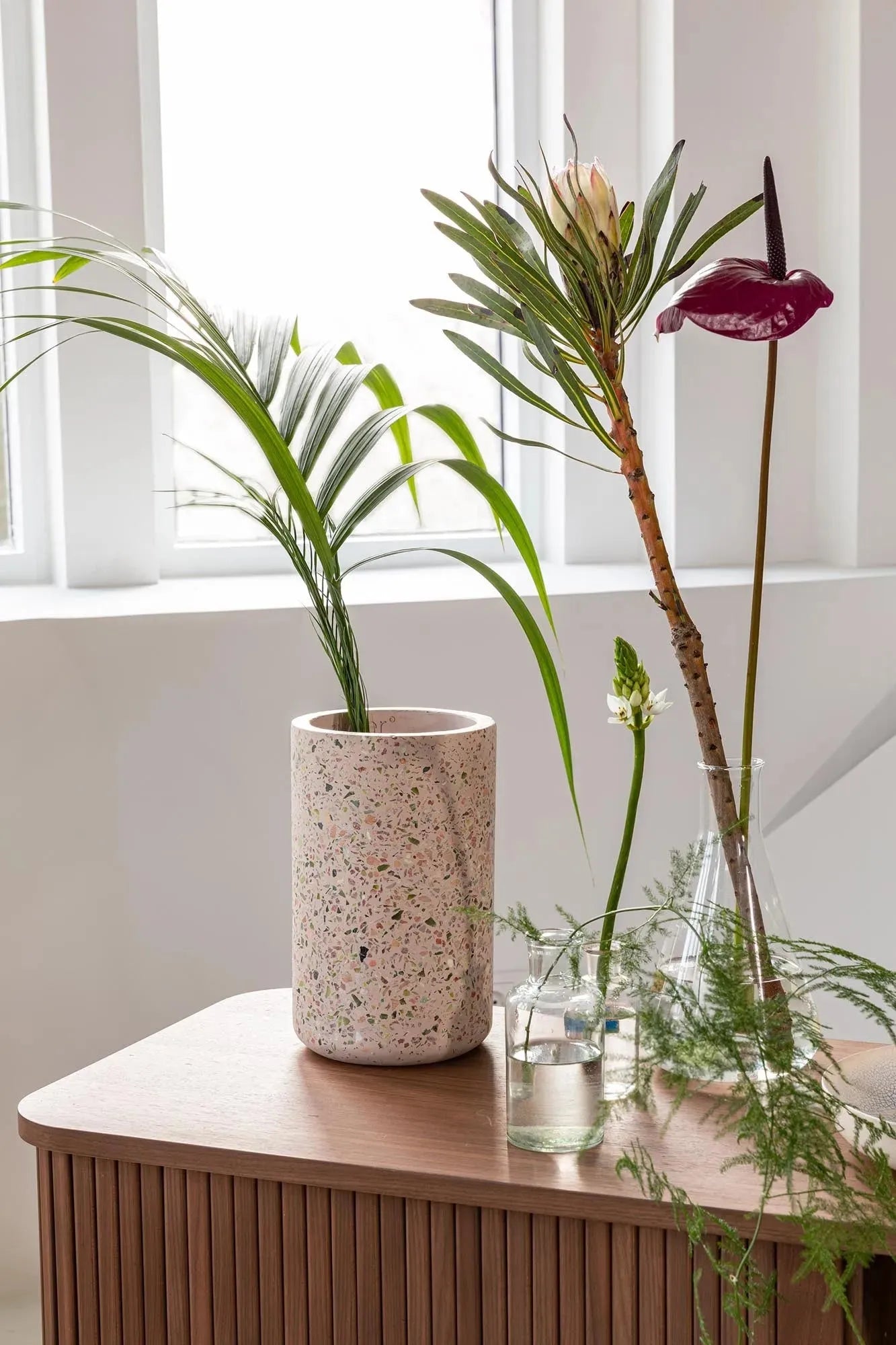 Zuiver Vase Fajen: Modernes Design trifft auf zeitlose Eleganz.