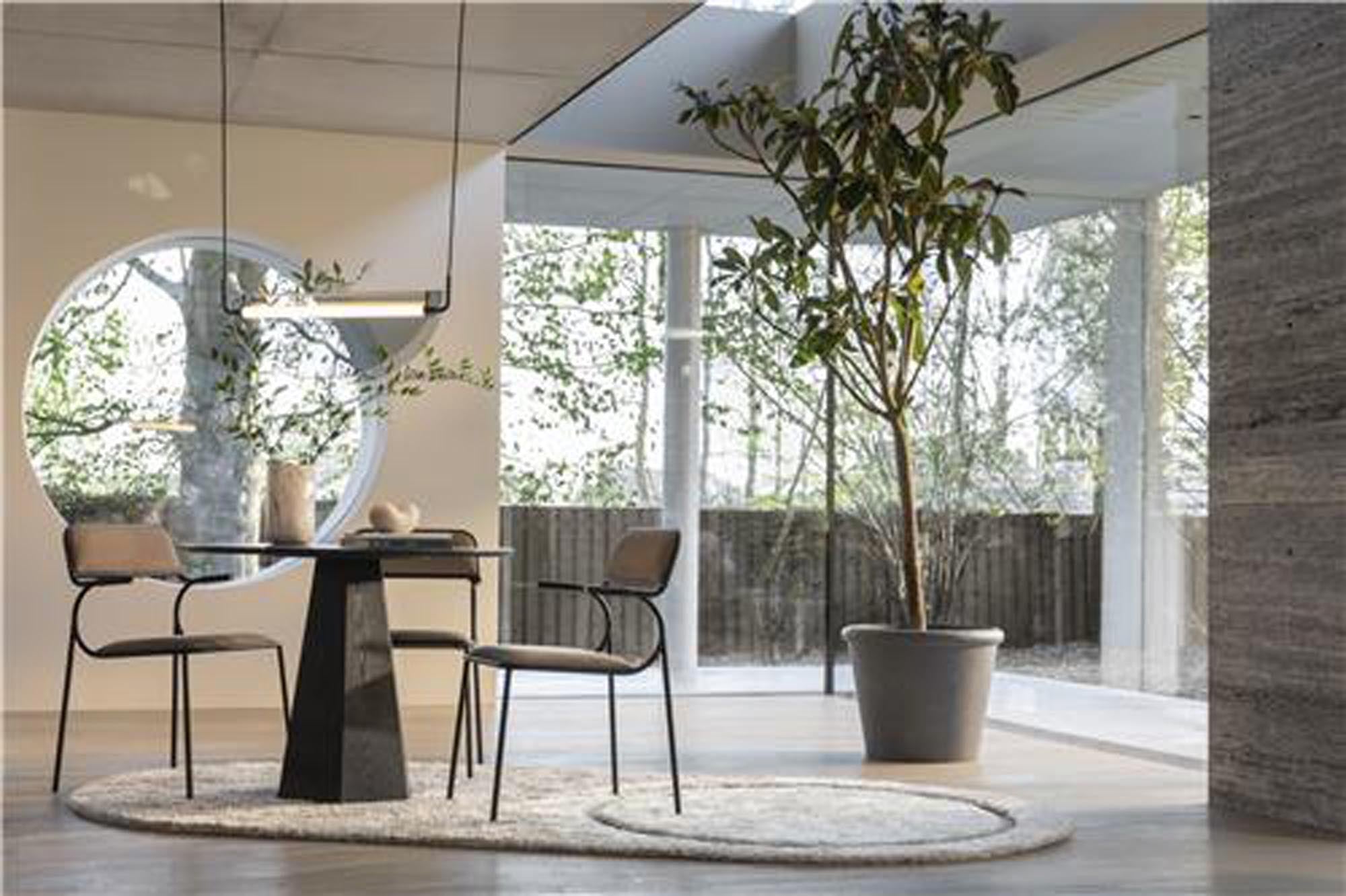 Teppich SPARK von Zuiver: Hochwertiger, vielseitiger Teppich mit einzigartigem Design, ideal für jeden Raum und stark frequentierte Bereiche.