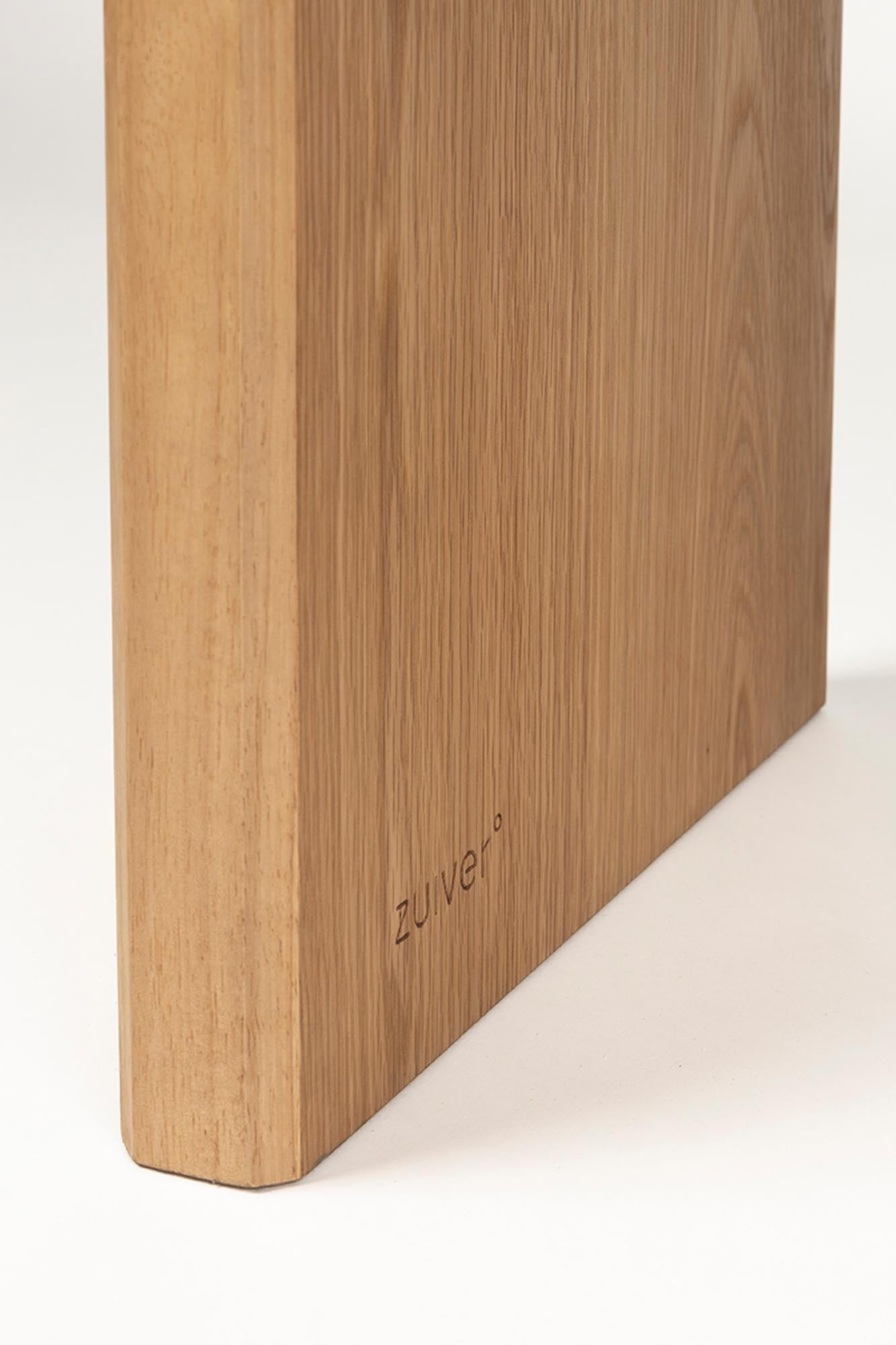 Beistelltisch Brave von Zuiver: Stilvolles Design aus hochwertigem MDF und Eichenfurnier, ideal für jeden Raum.