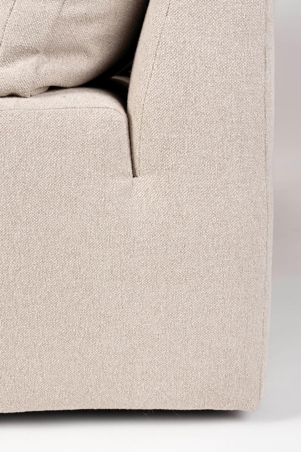 Prosper Sofa Right in Sand präsentiert im Onlineshop von KAQTU Design AG. 3er Sofa ist von Zuiver