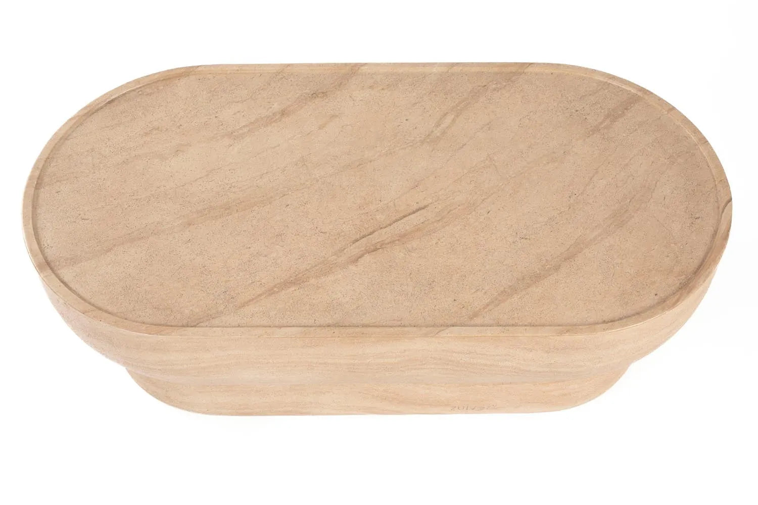 Edler Couchtisch Oval in Beige präsentiert im Onlineshop von KAQTU Design AG. Beistelltisch ist von Zuiver