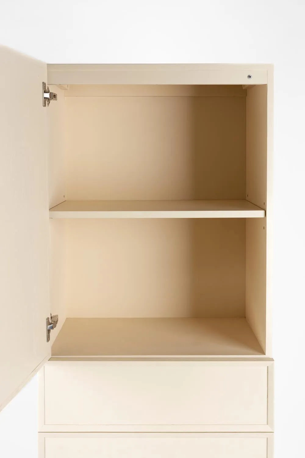 June Schrank 1 Tür - 3 Schubladen in Brown präsentiert im Onlineshop von KAQTU Design AG. Cabinet ist von Zuiver