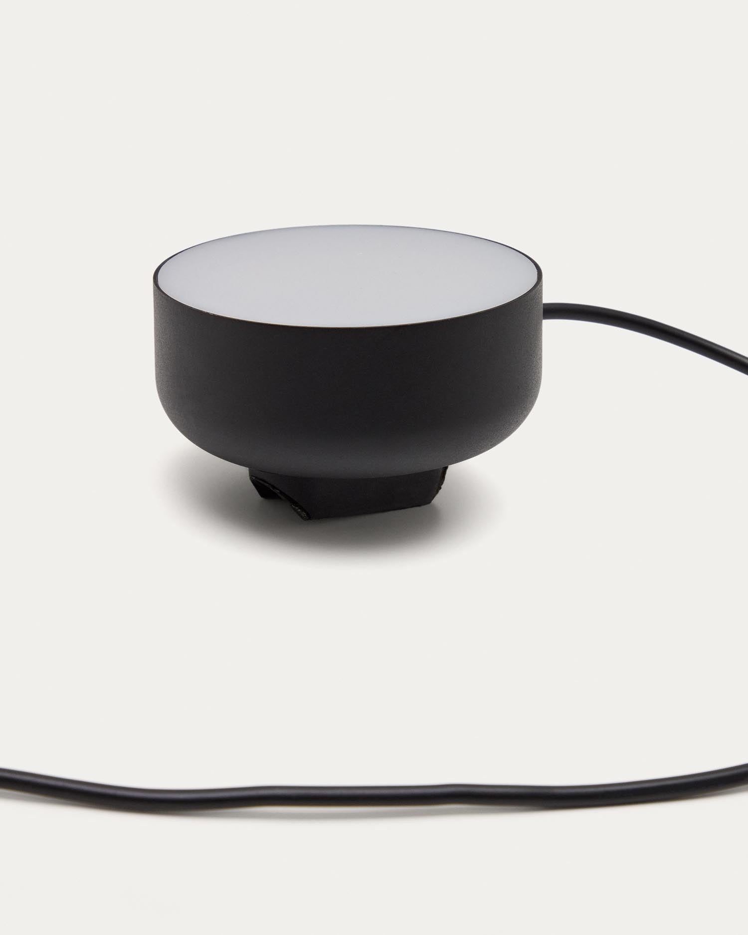 Wandleuchte Orey aus schwarzem Metall mit Multipositions-Lichtpunkt  in Schwarz präsentiert im Onlineshop von KAQTU Design AG. Wandleuchte ist von Kave Home